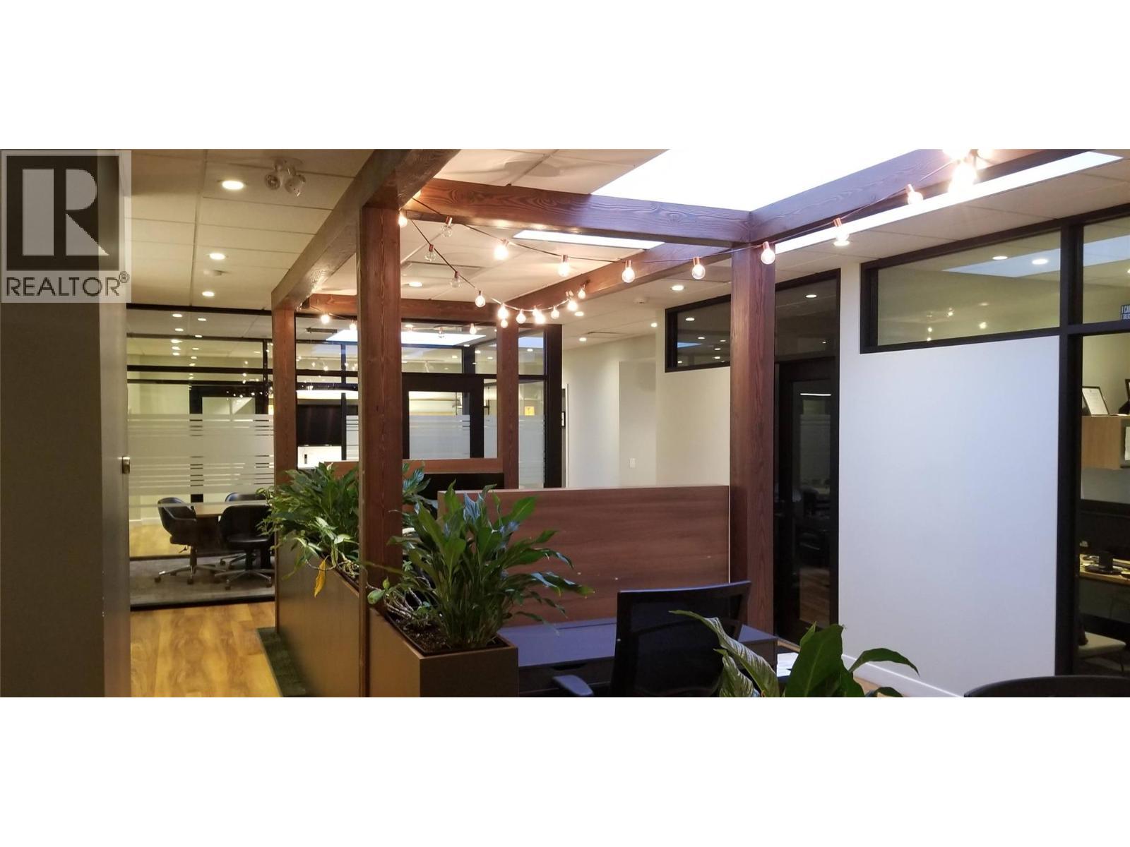 1607 Pandosy Street, Kelowna, BC