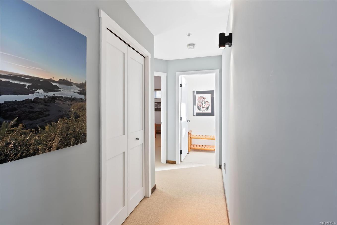 212-515 Marine Dr, Ucluelet, BC - Indoor Photo Showing Other Room