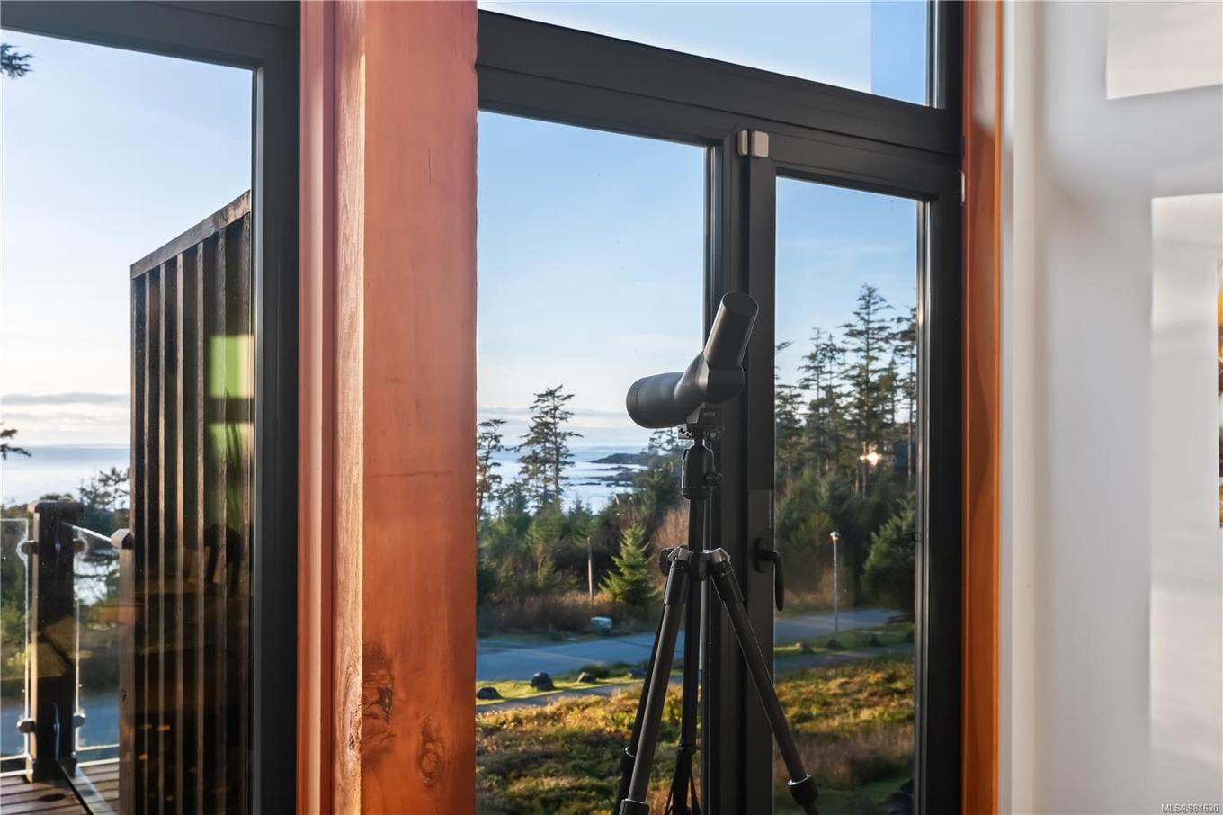 212-515 Marine Dr, Ucluelet, BC - Indoor Photo Showing Other Room With Body Of Water