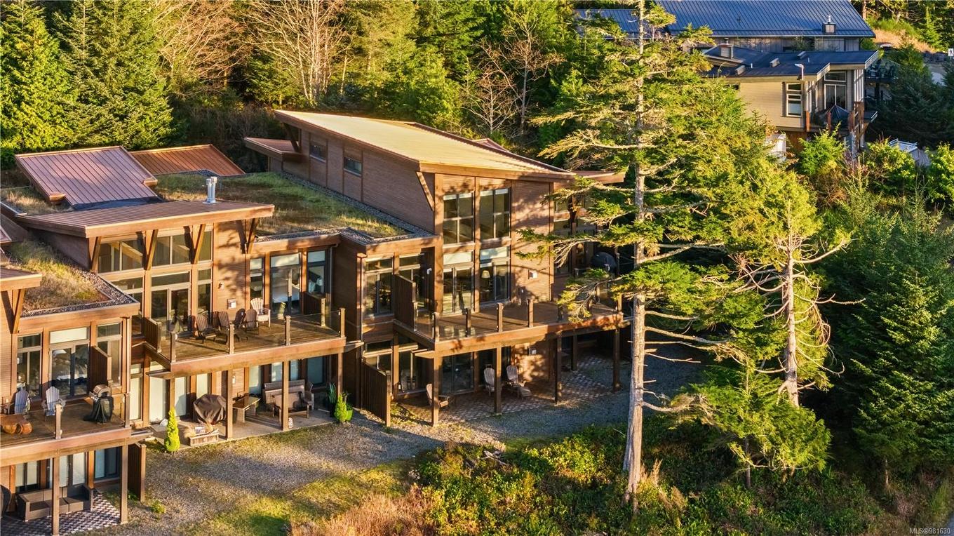 212-515 Marine Dr, Ucluelet, BC - Outdoor