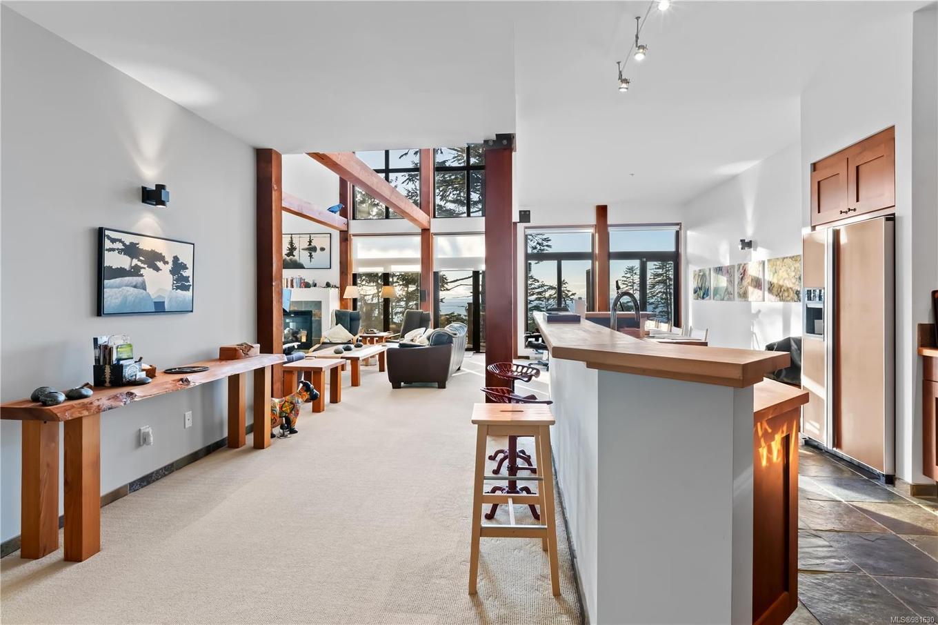 212-515 Marine Dr, Ucluelet, BC - Indoor