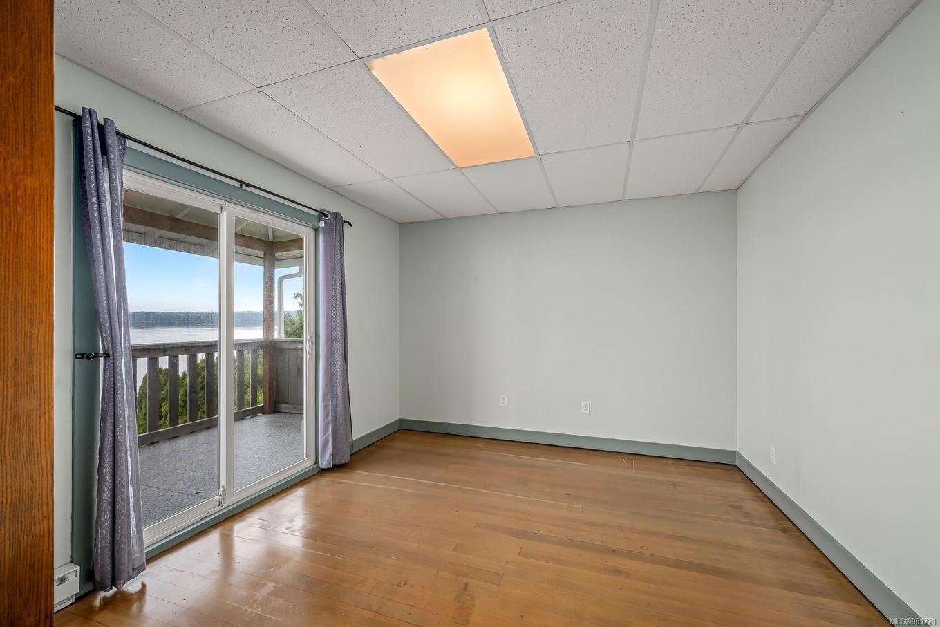 5642 Island Hwy South, Union Bay, BC