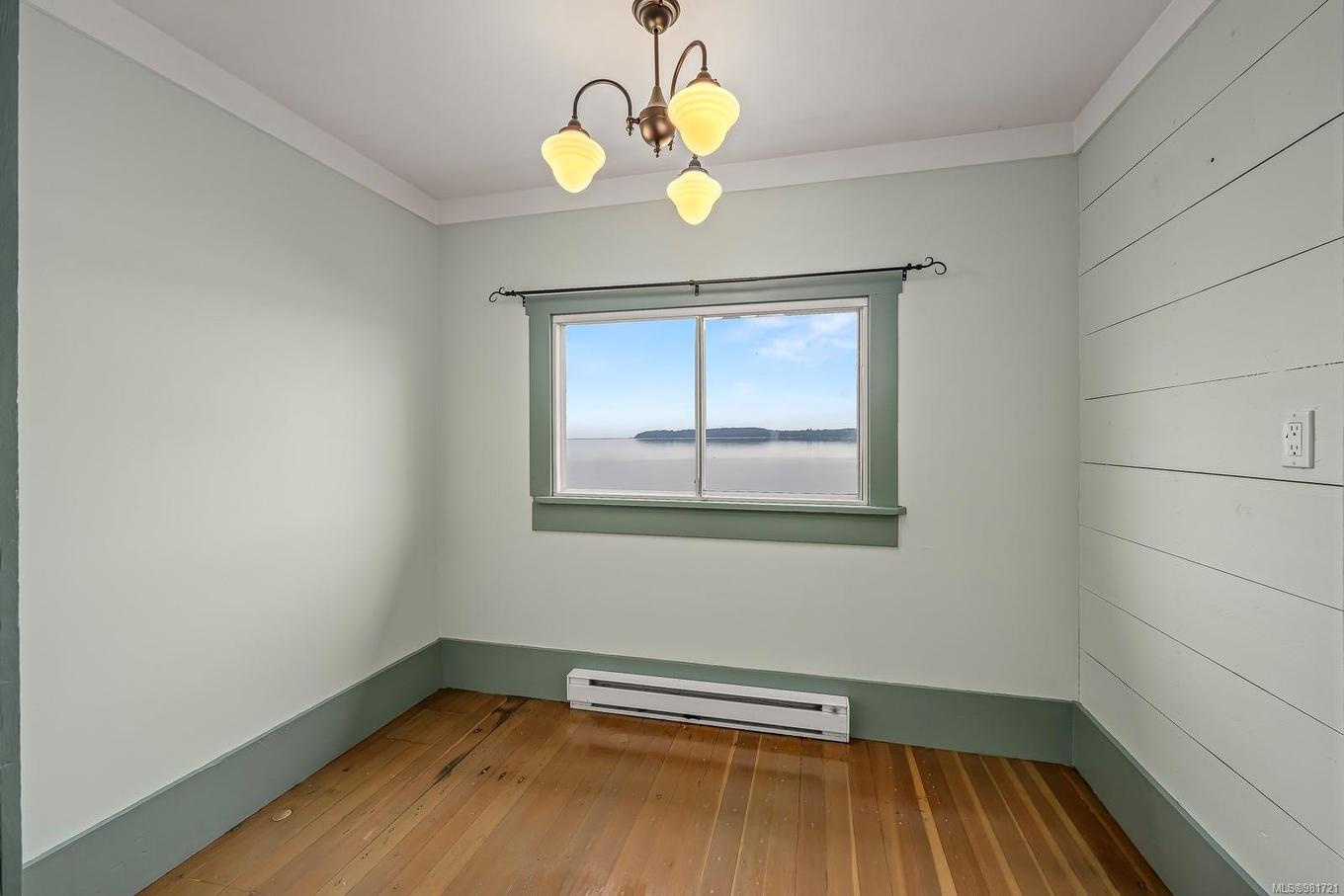 5642 Island Hwy South, Union Bay, BC