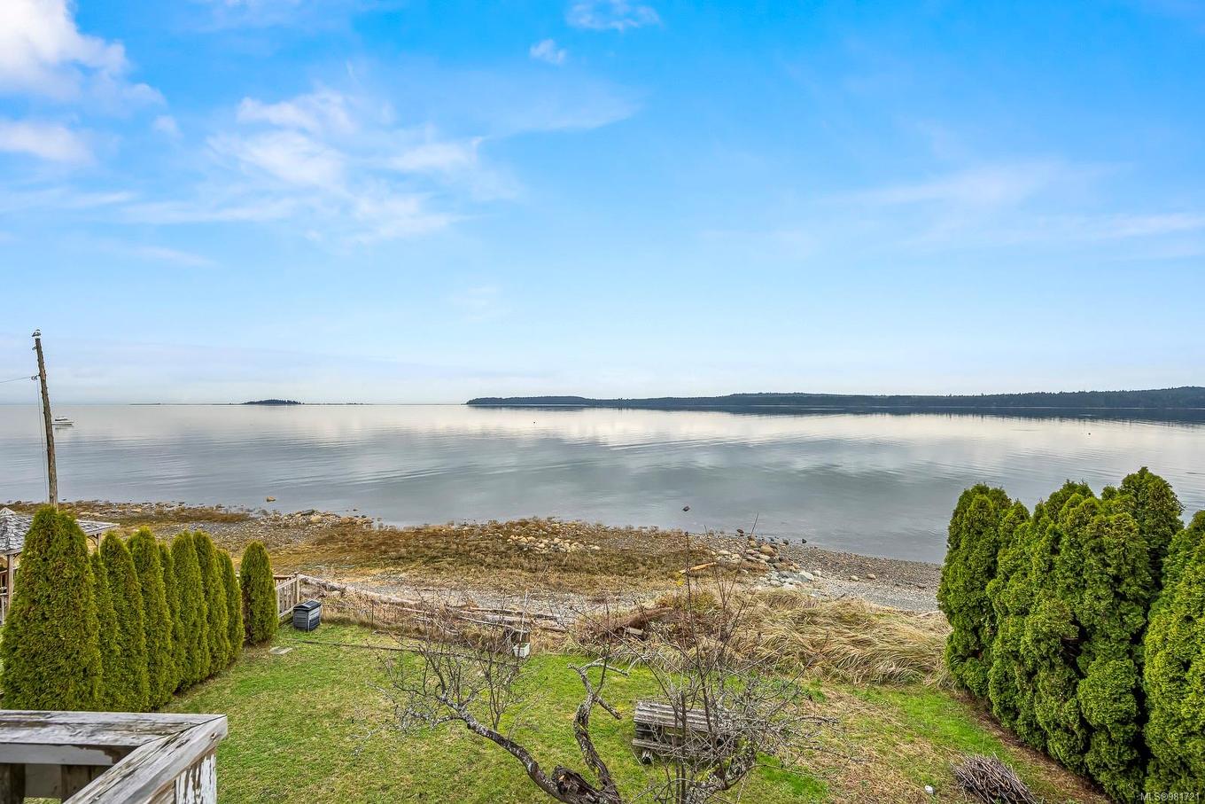 5642 Island Hwy South, Union Bay, BC