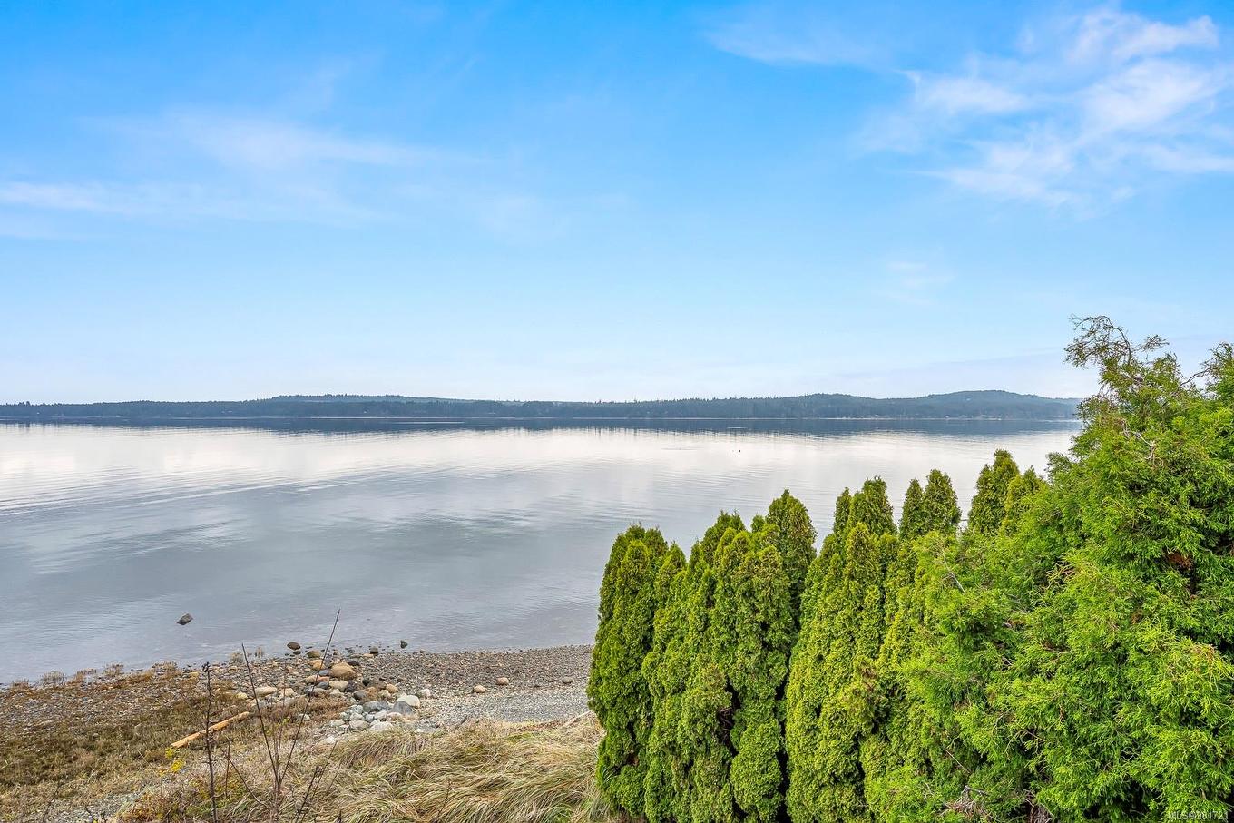 5642 Island Hwy South, Union Bay, BC