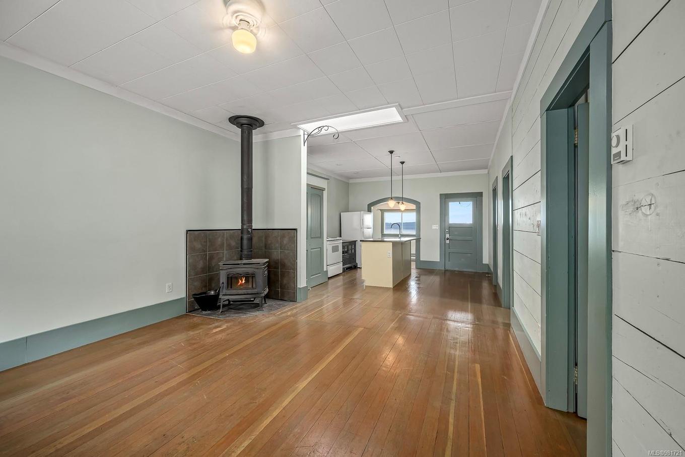 5642 Island Hwy South, Union Bay, BC