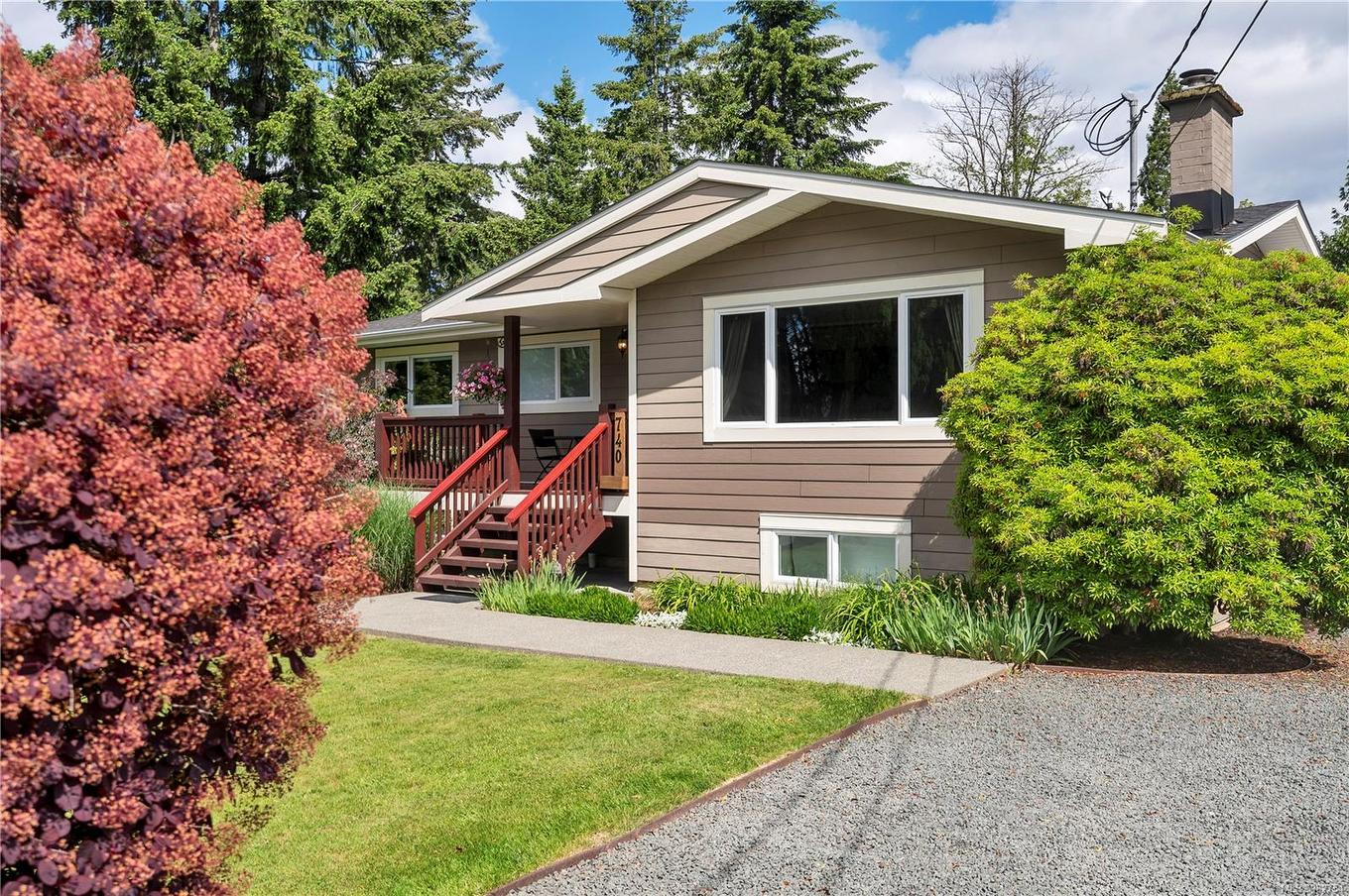 740 Nicholls Rd, Campbell River, BC