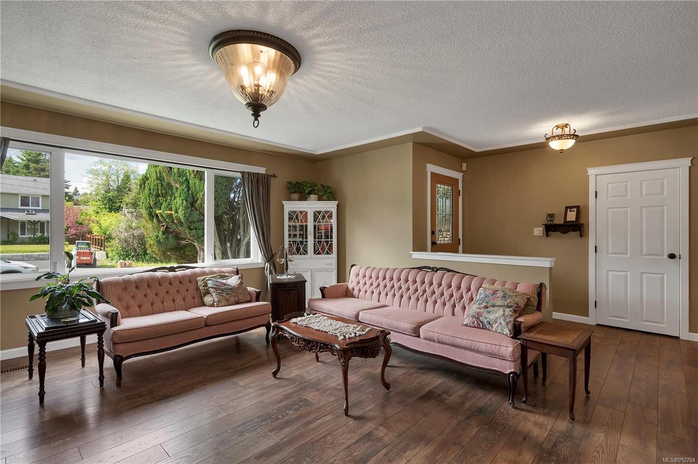 740 Nicholls Rd, Campbell River, BC