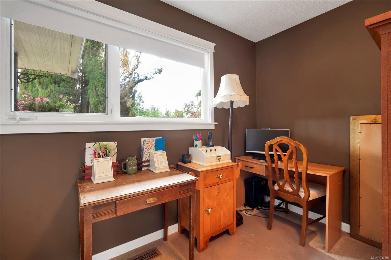 740 Nicholls Rd, Campbell River, BC