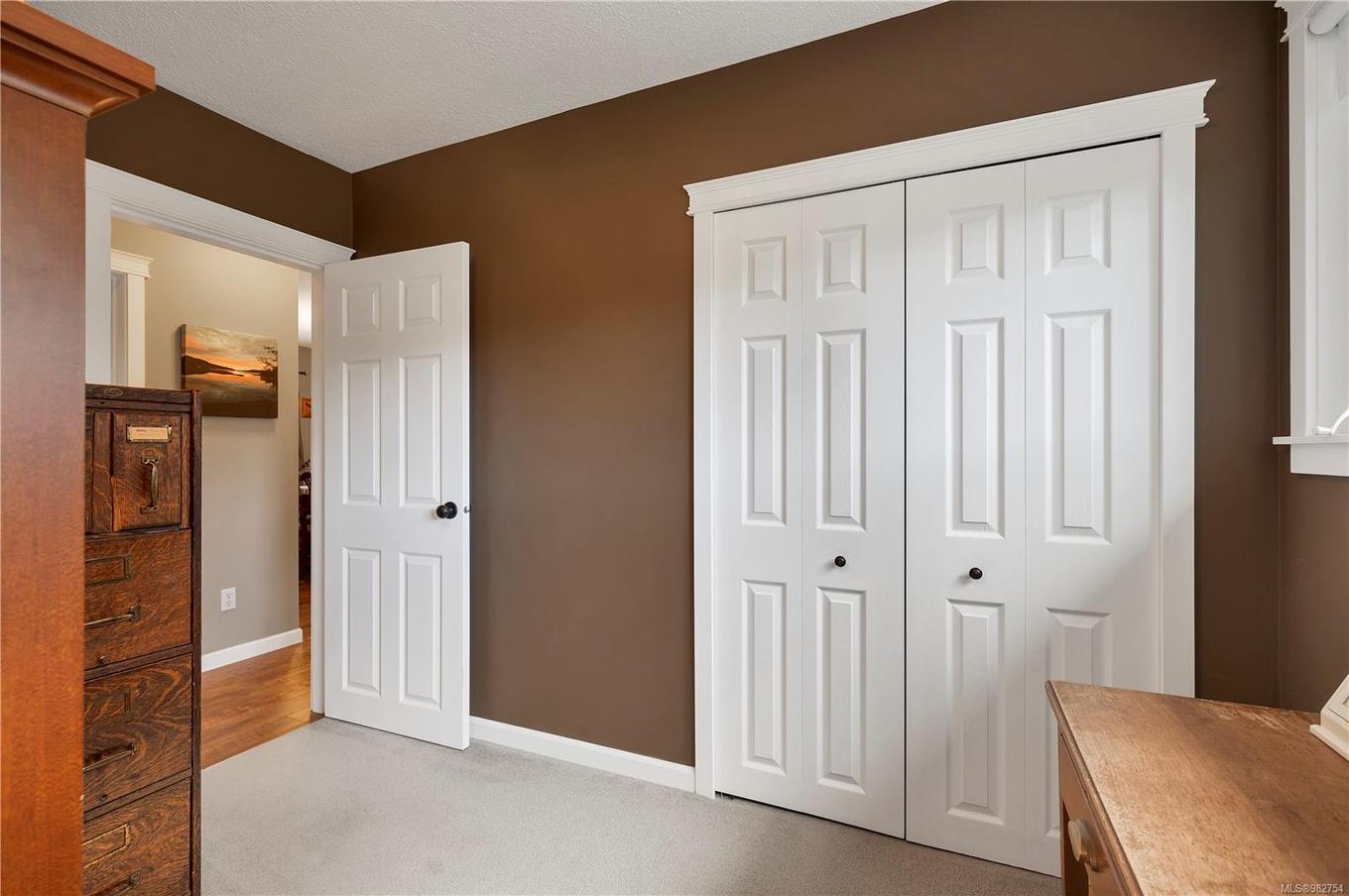 740 Nicholls Rd, Campbell River, BC