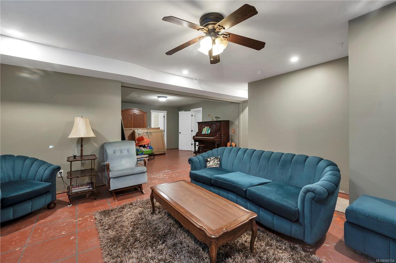 740 Nicholls Rd, Campbell River, BC