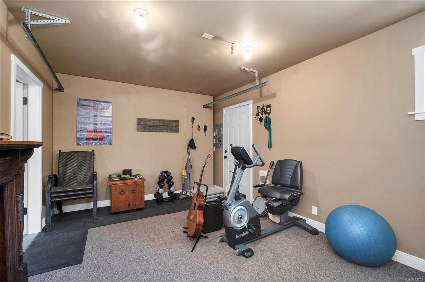 740 Nicholls Rd, Campbell River, BC