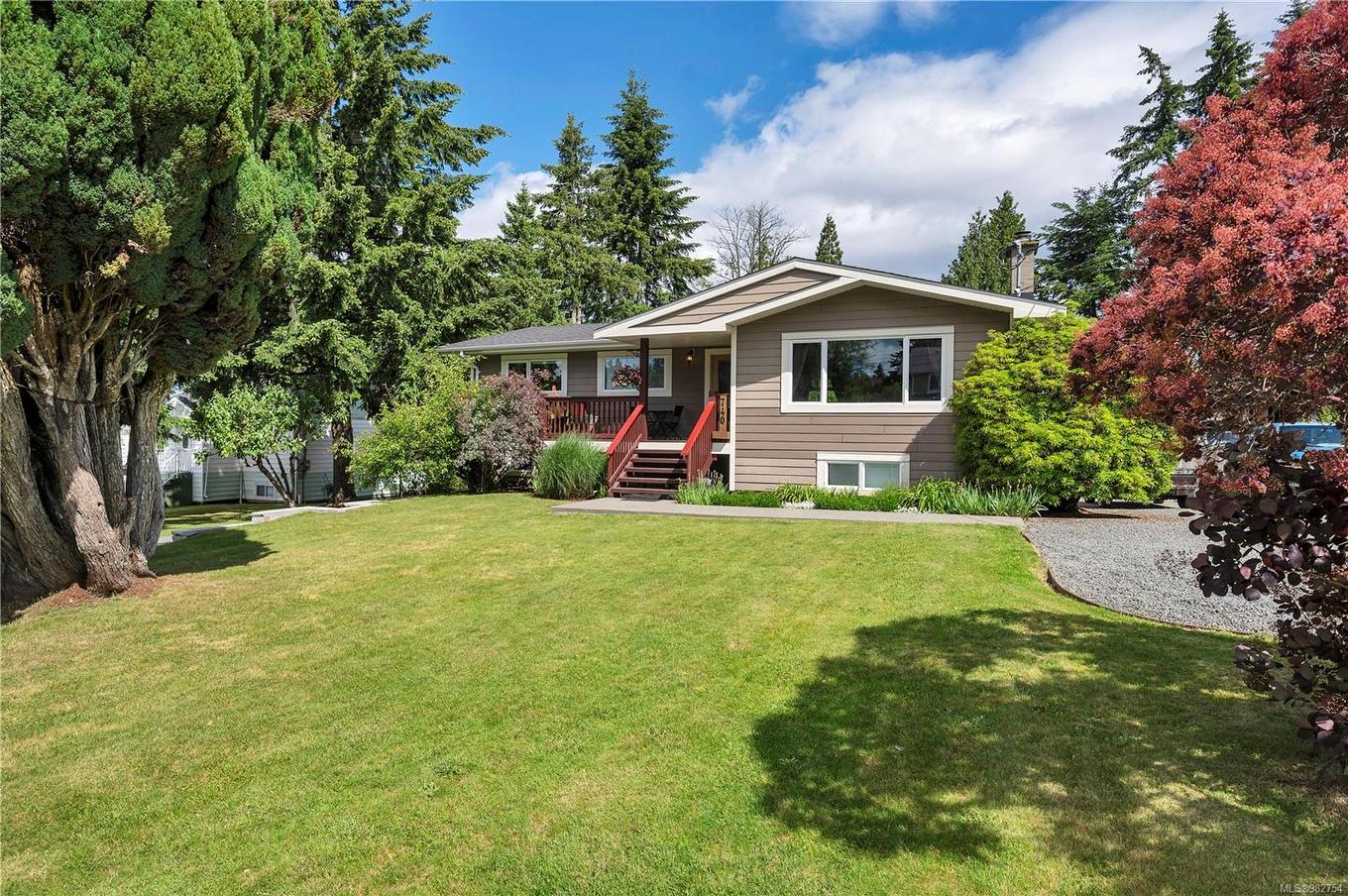 740 Nicholls Rd, Campbell River, BC