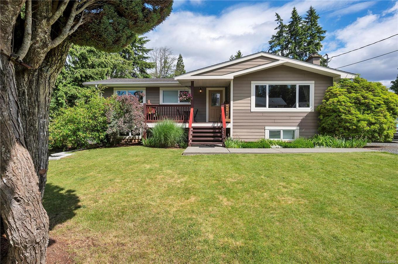 740 Nicholls Rd, Campbell River, BC