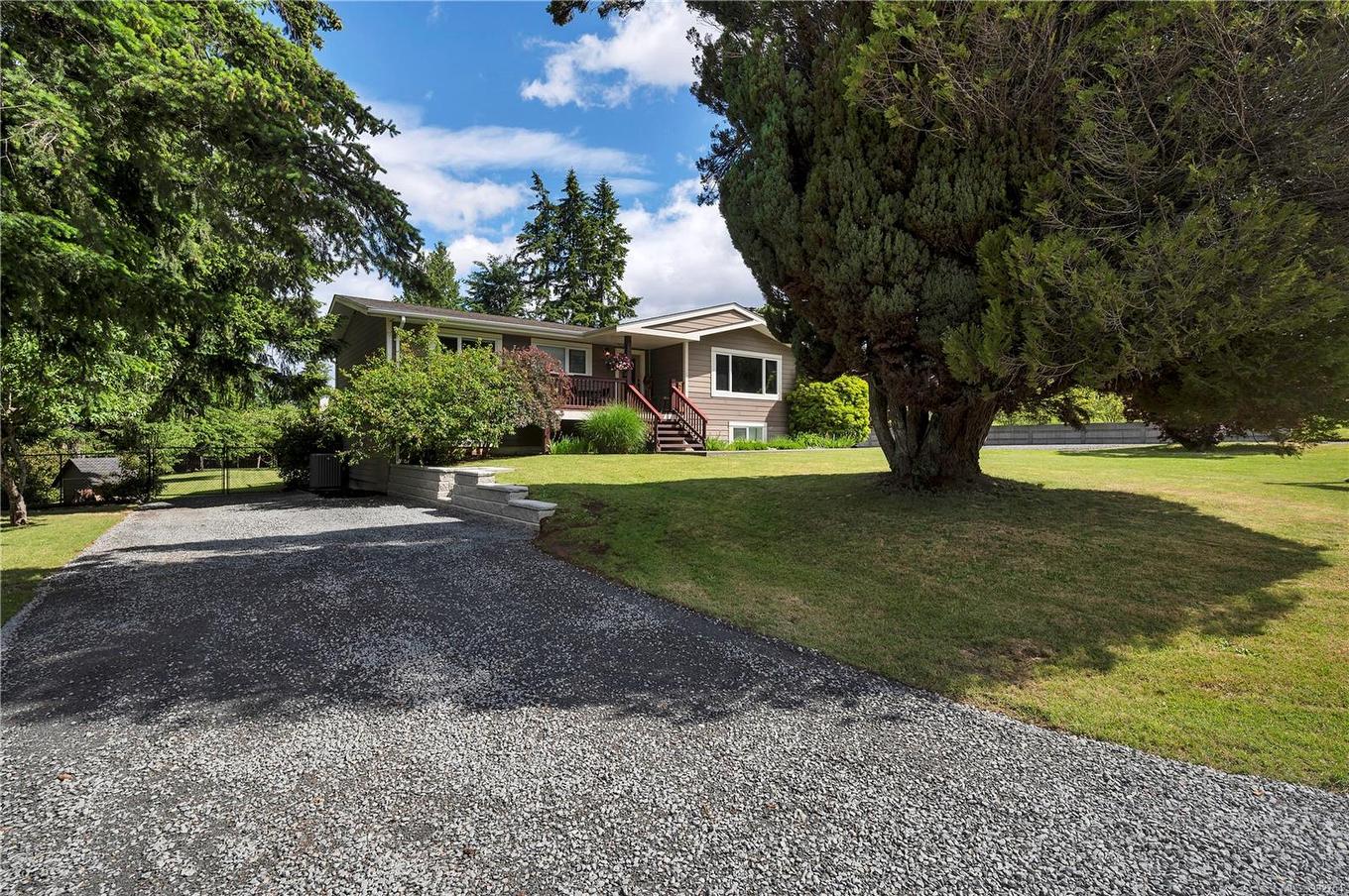 740 Nicholls Rd, Campbell River, BC