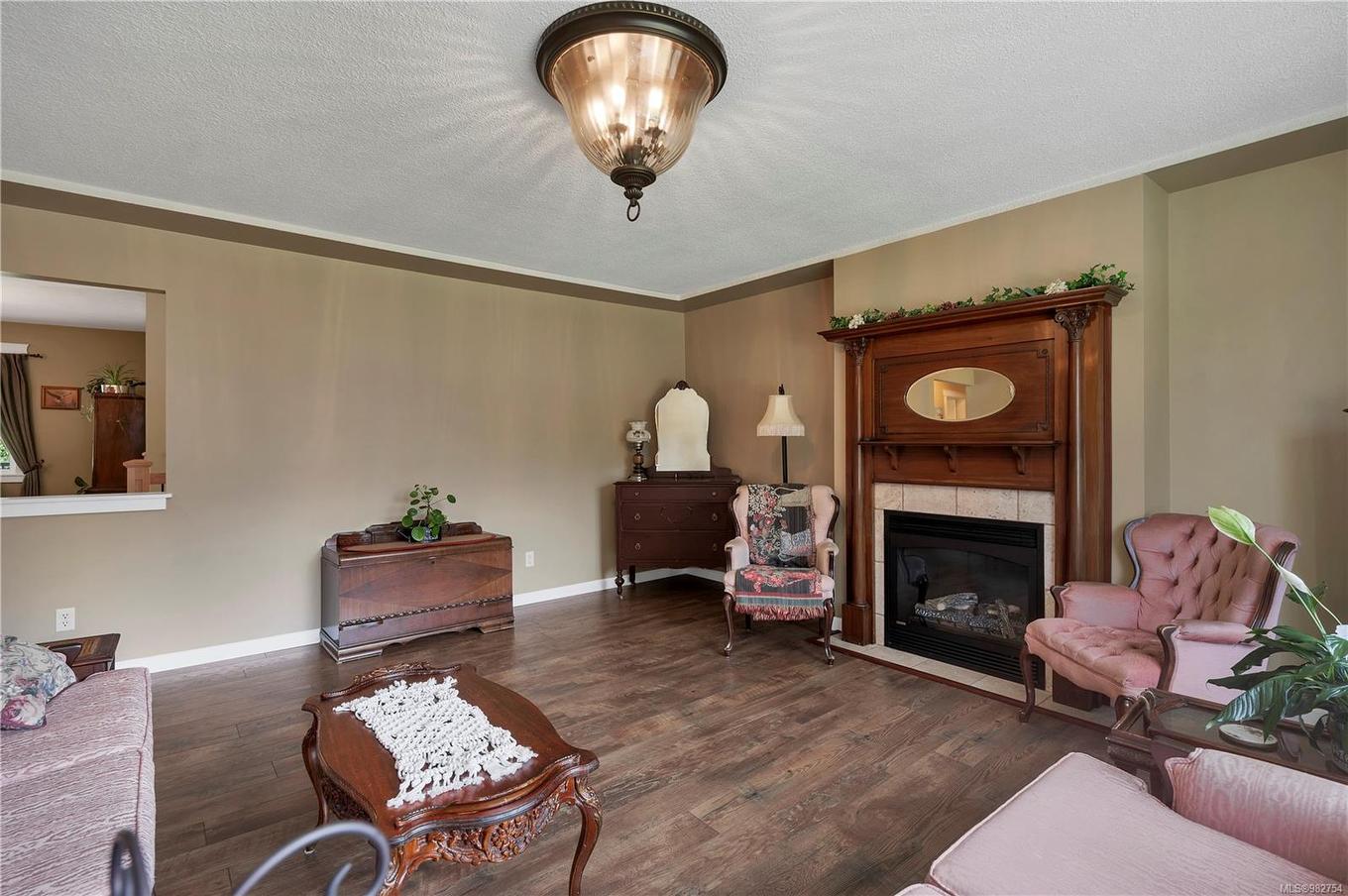 740 Nicholls Rd, Campbell River, BC