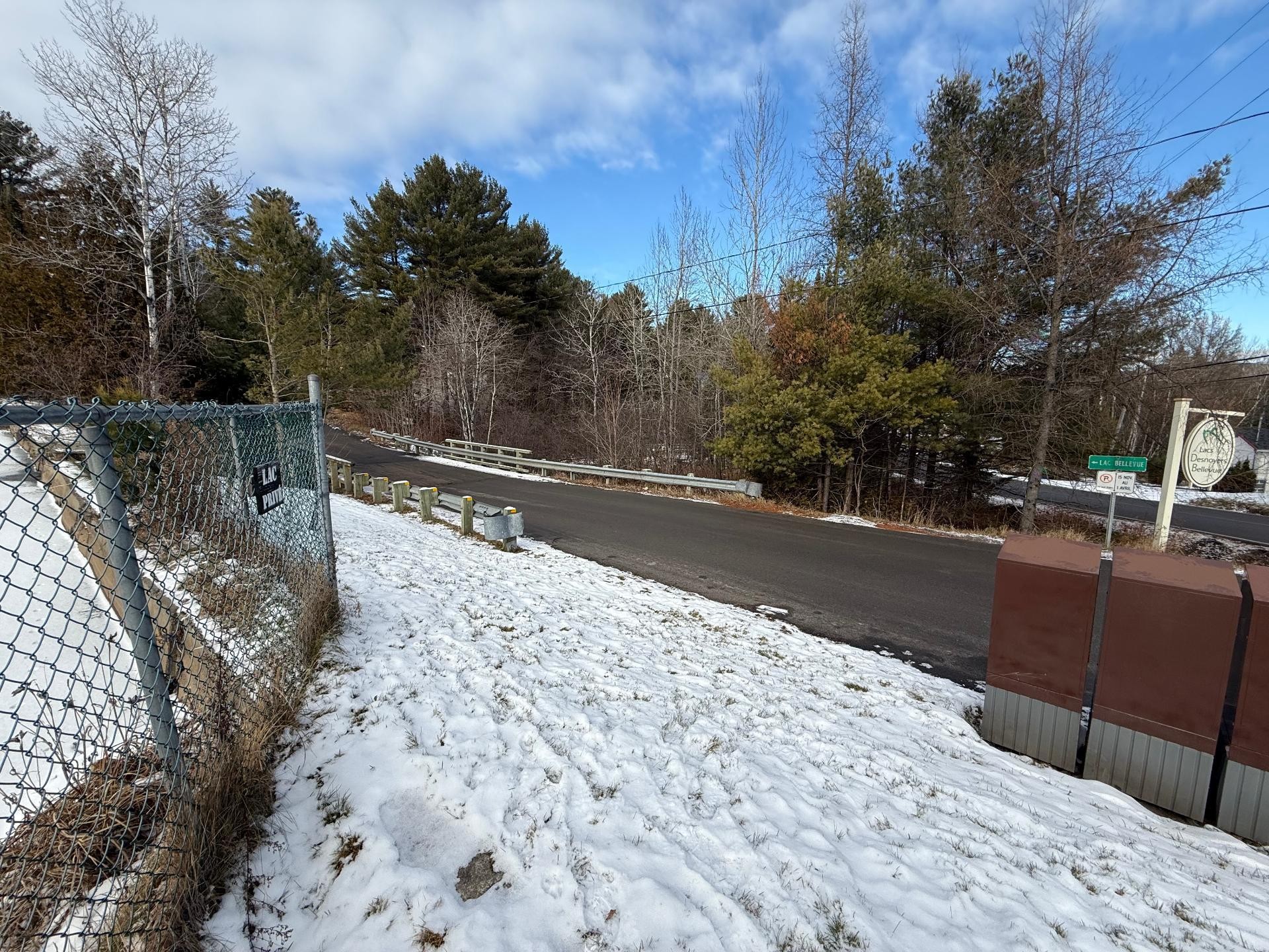 Nearby - Rue Labrecque, Saint-Calixte, QC