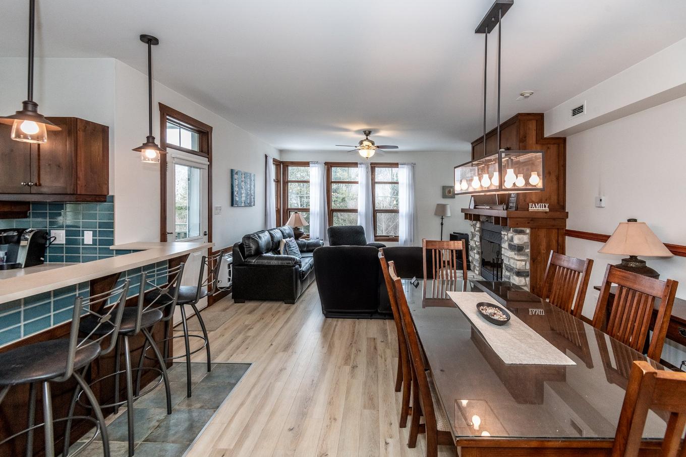 Interior - 2-209 Ch. Des Quatre-Sommets, Mont-Tremblant, QC - Indoor Photo Showing Dining Room