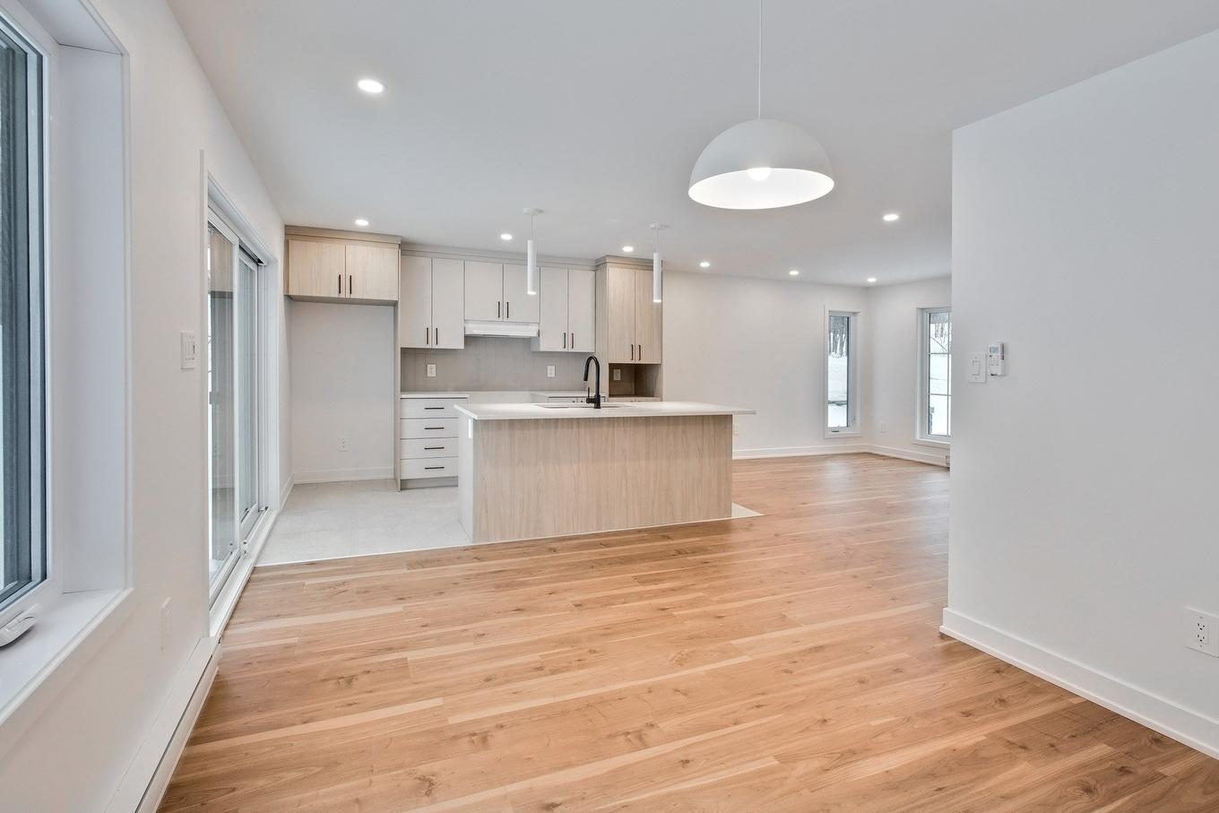 Dining room - 93 Ch. Des Monts, Val-Des-Monts, QC - Indoor Photo Showing Kitchen