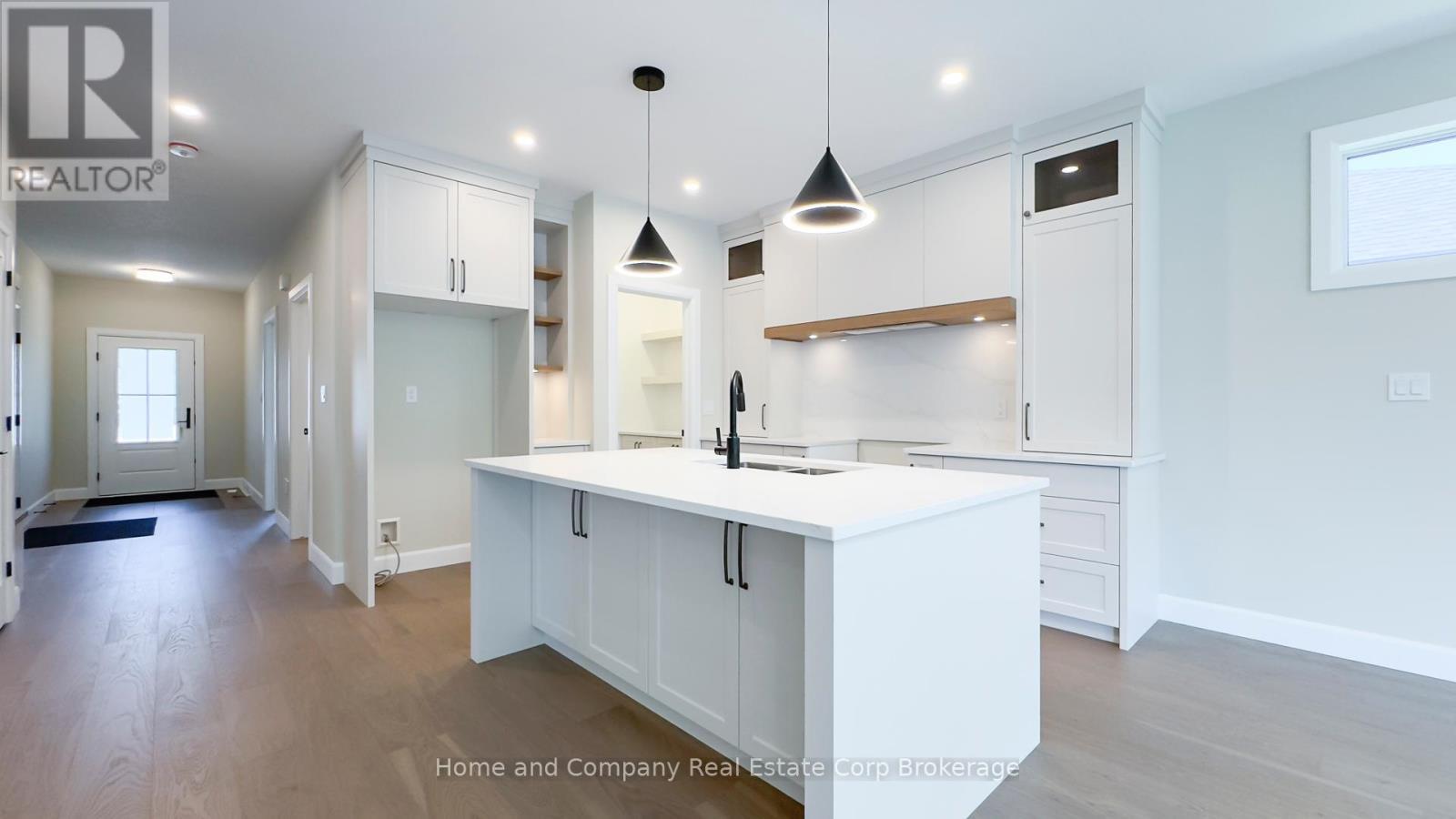 61 Deer Ridge Lane, Bluewater (Bayfield), ON - Indoor Photo Showing Kitchen With Upgraded Kitchen
