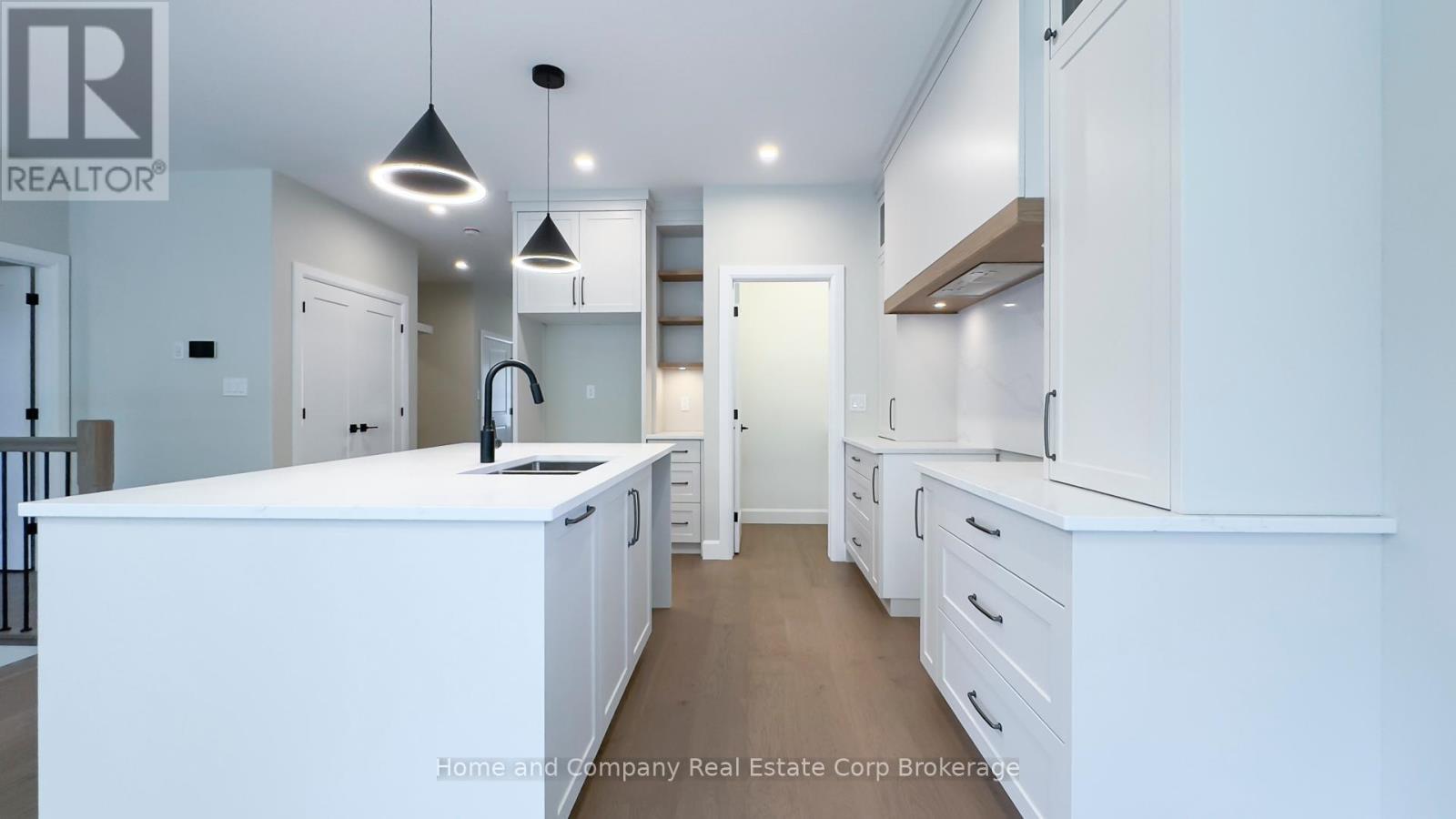 61 Deer Ridge Lane, Bluewater (Bayfield), ON - Indoor Photo Showing Kitchen With Upgraded Kitchen