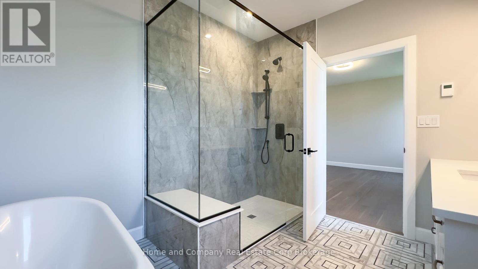 61 Deer Ridge Lane, Bluewater (Bayfield), ON - Indoor Photo Showing Bathroom