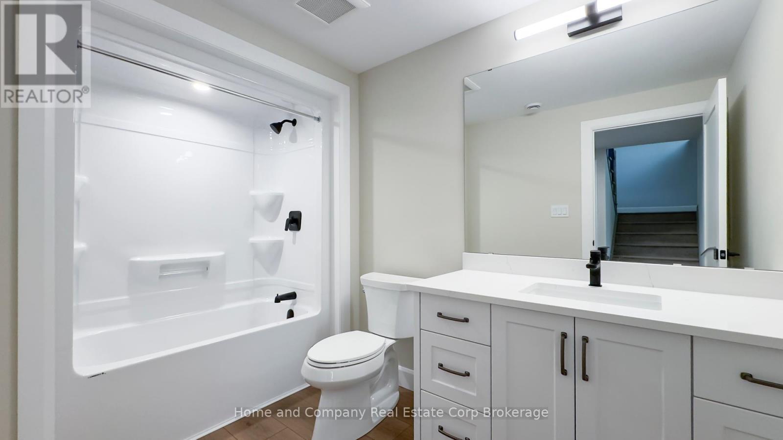 61 Deer Ridge Lane, Bluewater (Bayfield), ON - Indoor Photo Showing Bathroom