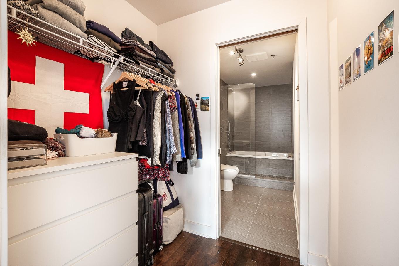 708-377 Rue Des Seigneurs, Montréal (Le Sud-Ouest), QC - Indoor With Storage