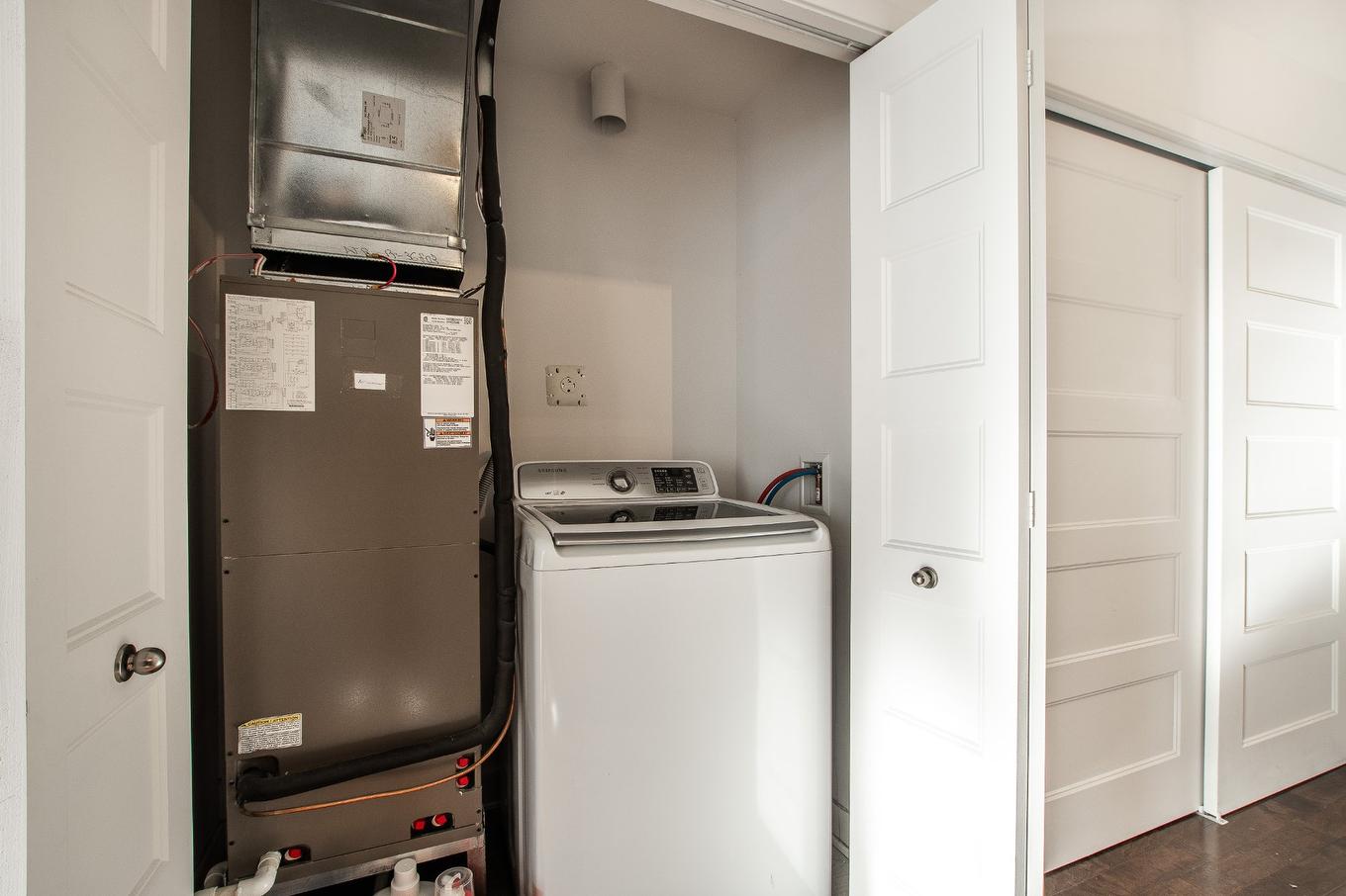 Autre - 708-377 Rue Des Seigneurs, Montréal (Le Sud-Ouest), QC - Indoor Photo Showing Laundry Room
