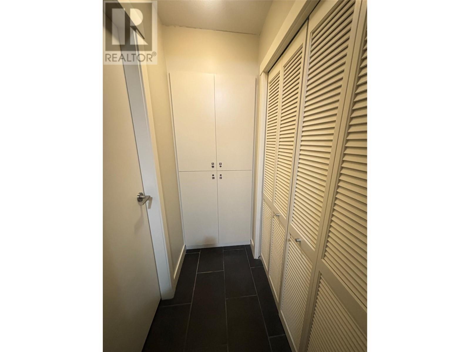 2049 Summit Drive Unit# 314D, Panorama, BC - Indoor Photo Showing Other Room