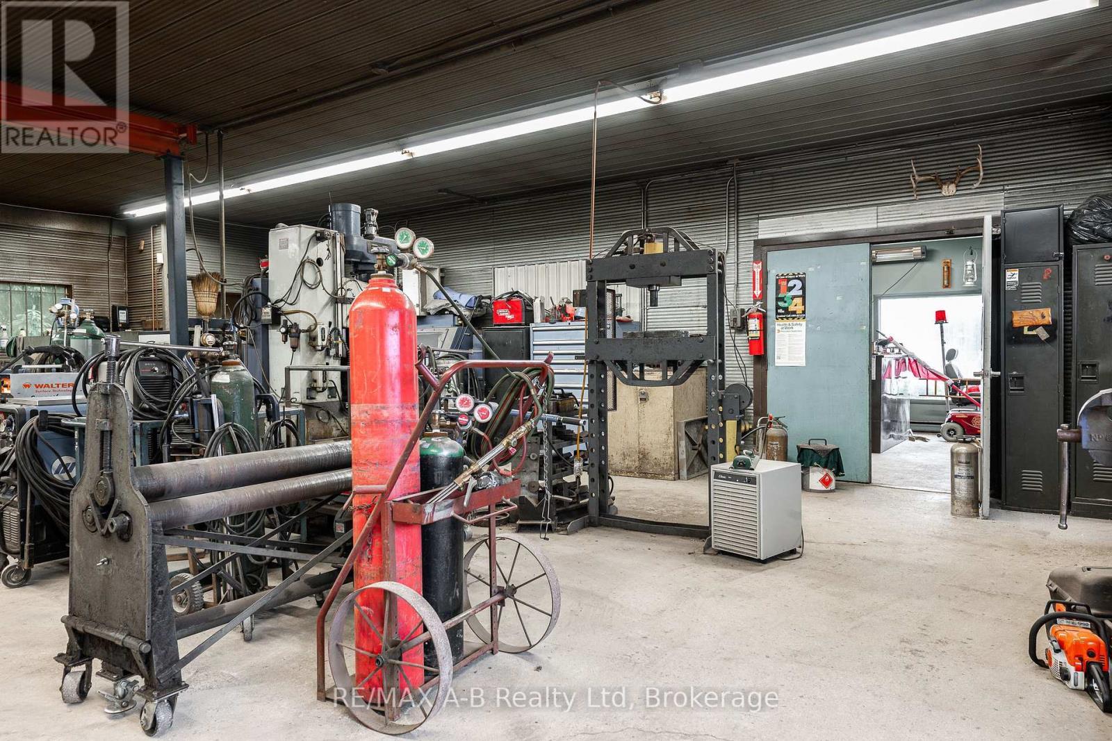 1 Industrial Road, St. Marys, ON