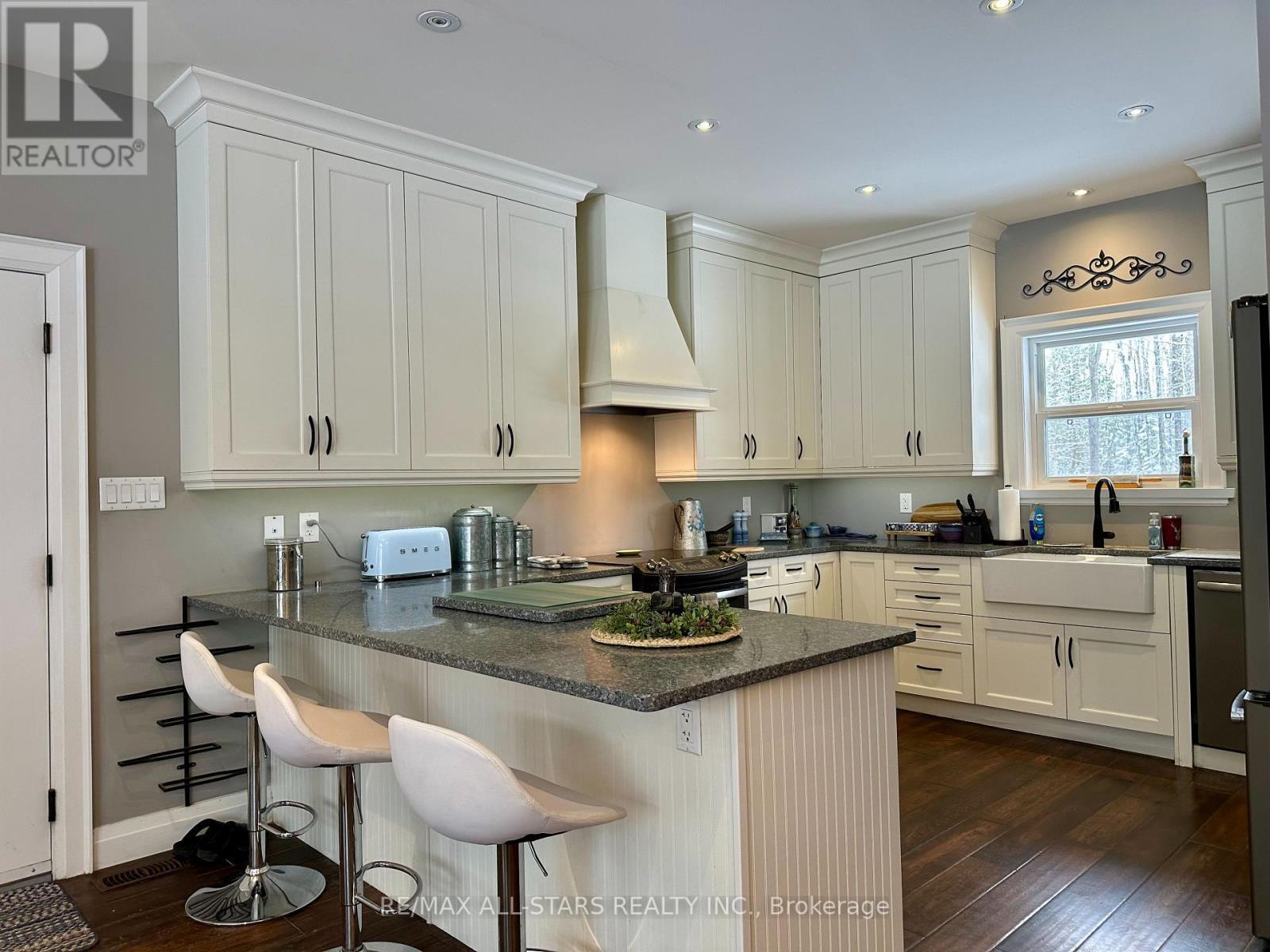 316 1/2 Riverside Drive, Kawartha Lakes (Bobcaygeon), ON - Indoor