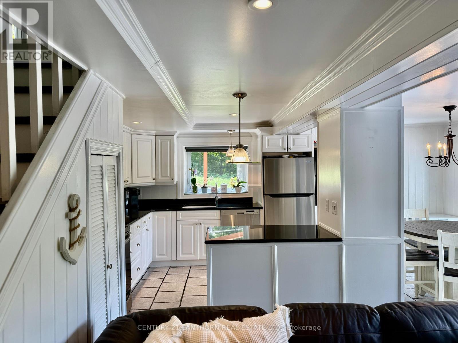 177 Camp Lane, Tweed (Hungerford (Twp)), ON - Indoor Photo Showing Kitchen