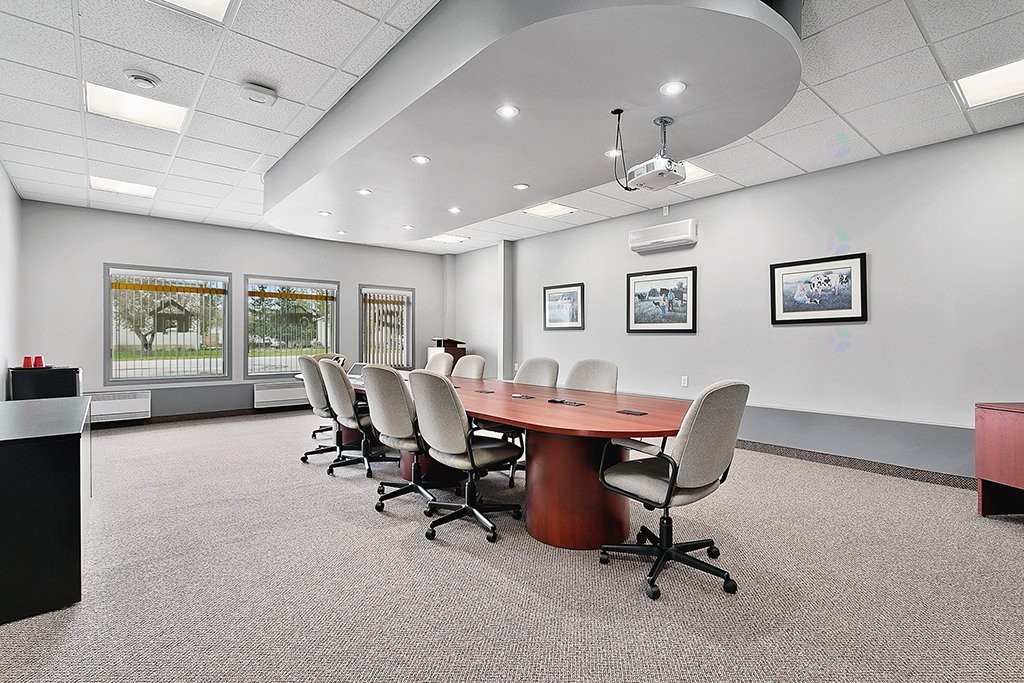 Salle de conférence - 32 - 34 Av. Victoria, Shawville, QC - Indoor Photo Showing Office