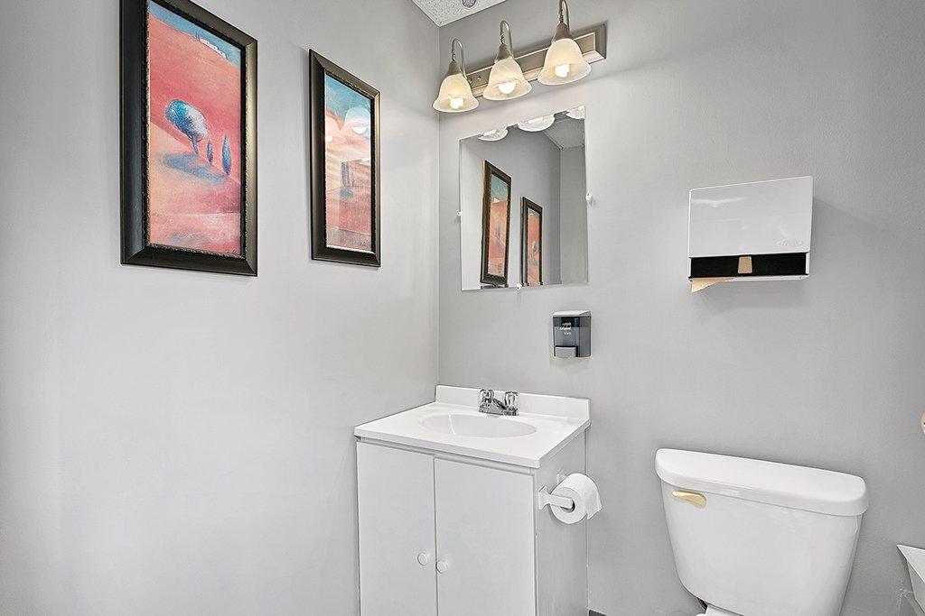 Bathroom - 32 - 34 Av. Victoria, Shawville, QC - Indoor Photo Showing Bathroom