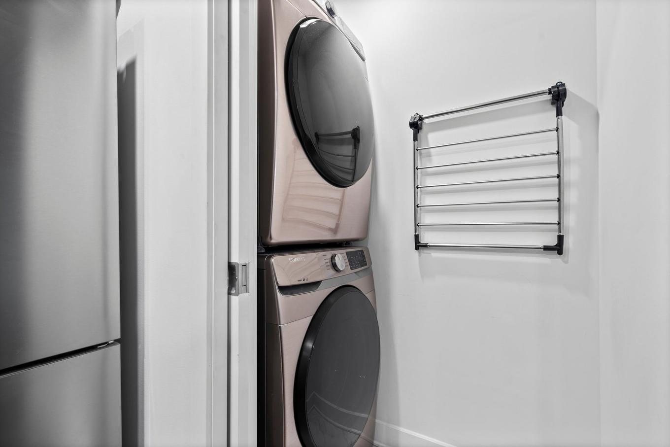 Laundry room - 105-5505 Boul. Du Quartier, Brossard, QC - Indoor Photo Showing Laundry Room