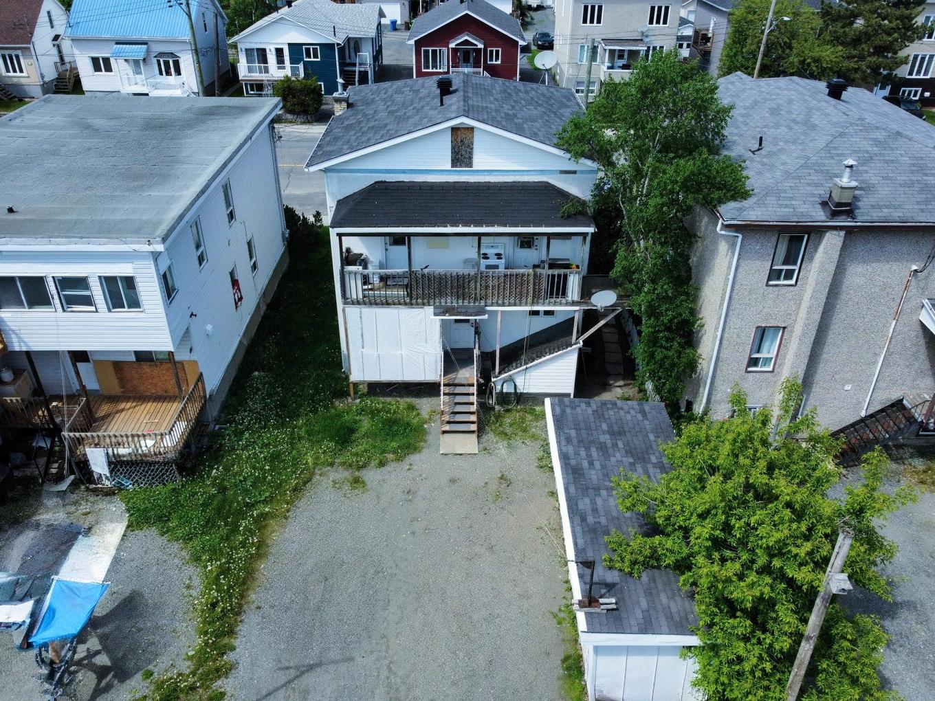 Face arrière - 277 - 281 Rue Perreault O., Rouyn-Noranda, QC - Outdoor