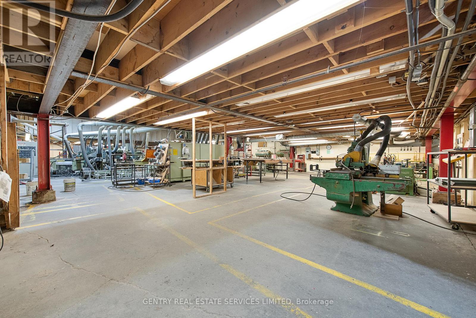 Floor - 14 Conway Street, Madawaska Valley, ON