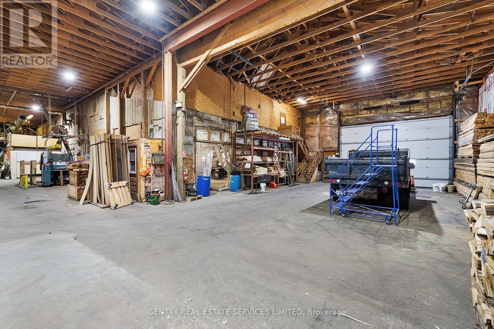 Floor - 14 Conway Street, Madawaska Valley, ON