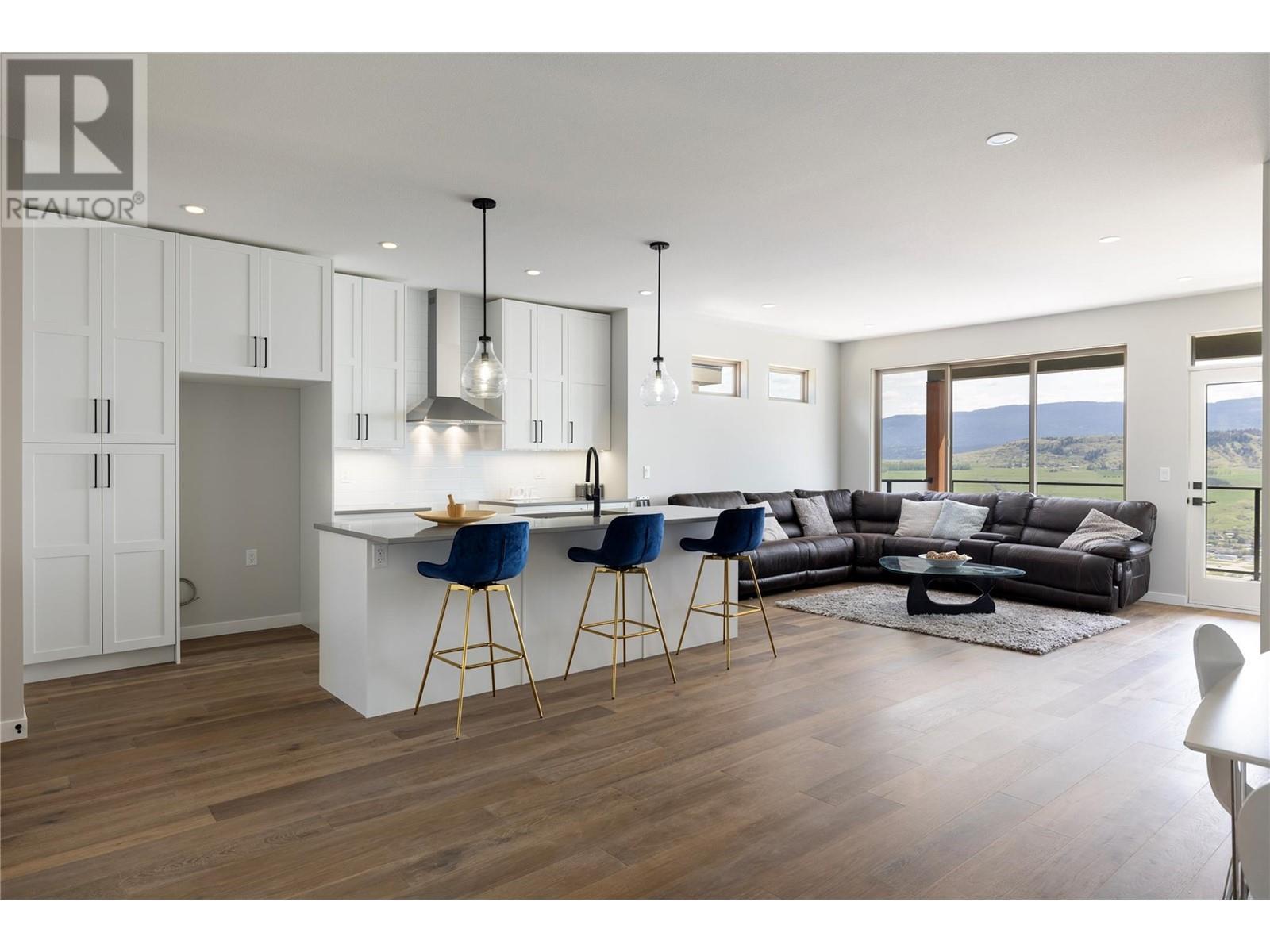 595 Vineyard Way N Unit# 9, Vernon, BC - Indoor