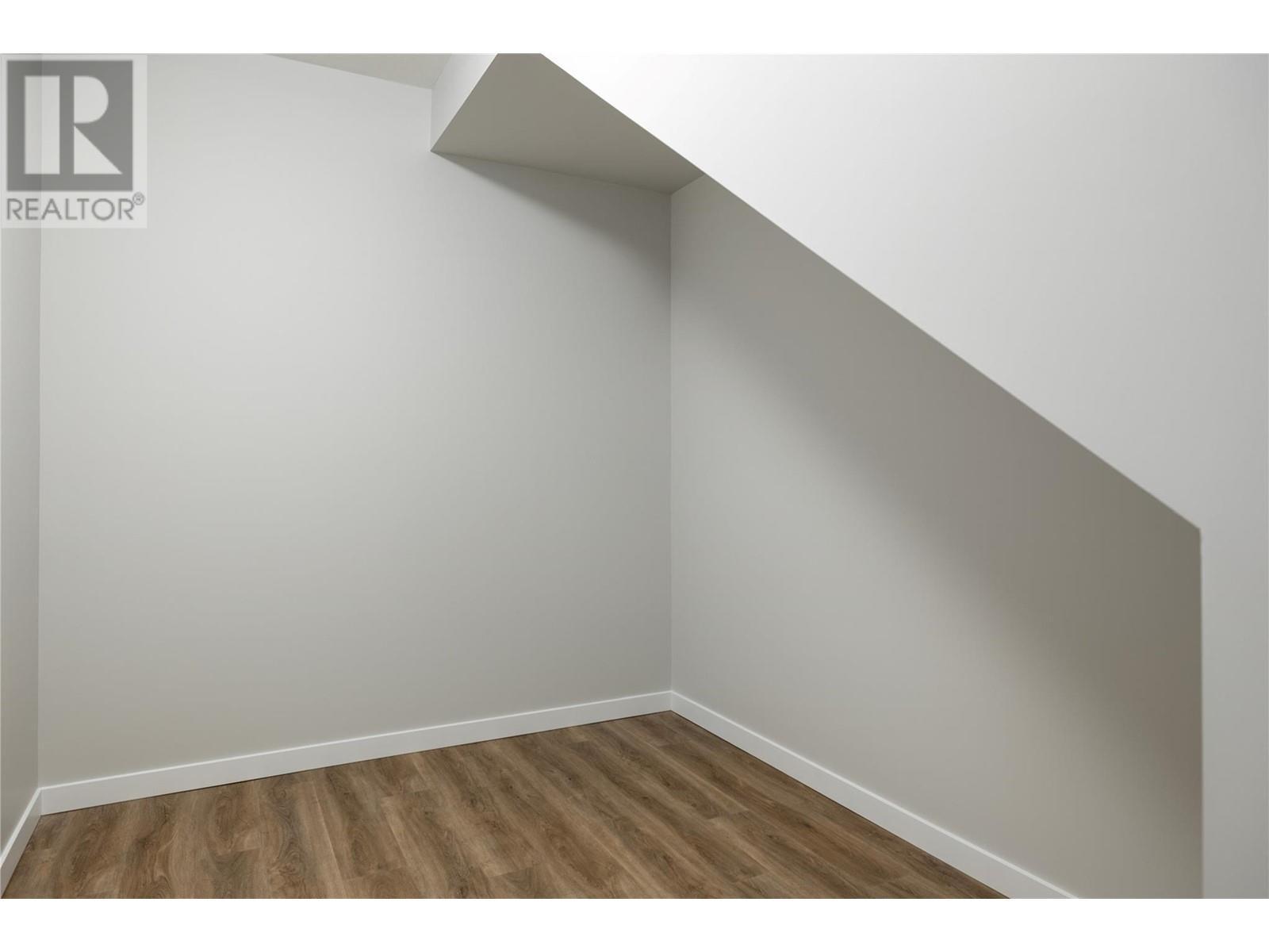 595 Vineyard Way N Unit# 9, Vernon, BC - Indoor Photo Showing Other Room