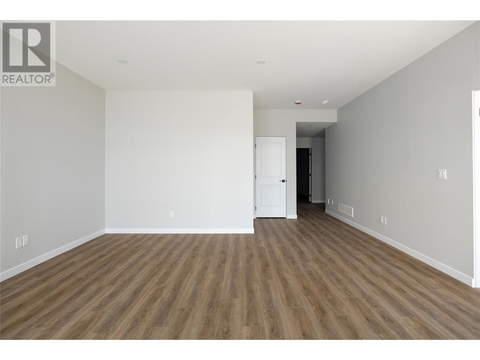 595 Vineyard Way N Unit# 9, Vernon, BC - Indoor Photo Showing Other Room