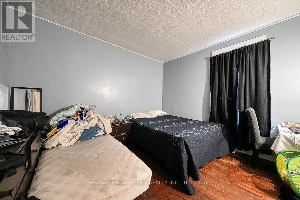 171 Owen Street, Norfolk, ON - Indoor Photo Showing Bedroom