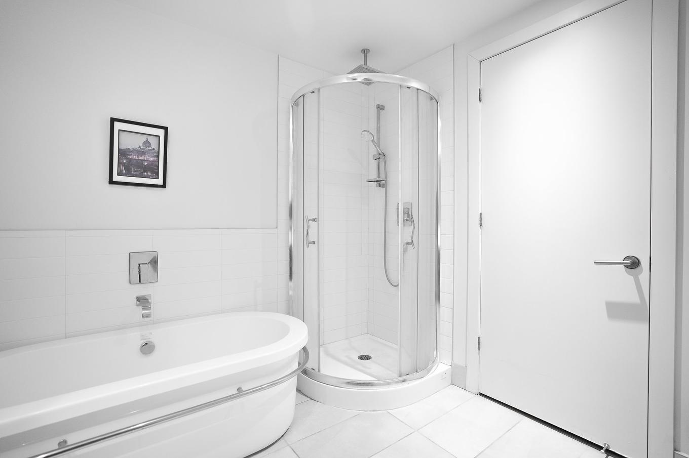 Bathroom - 806-1199 Rue Bishop, Montréal (Ville-Marie), QC - Indoor Photo Showing Bathroom