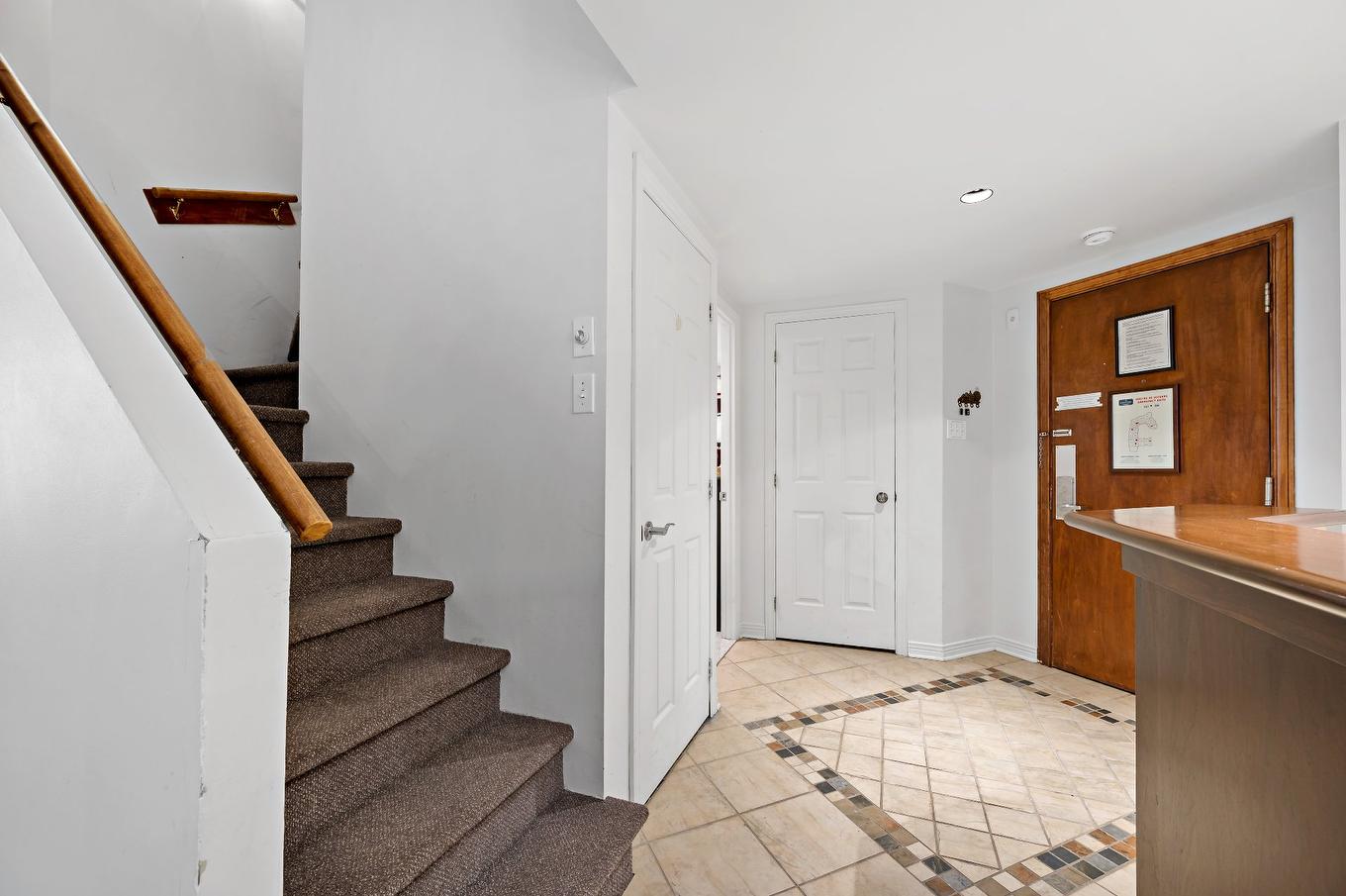 Hall - 414/M514-118 Ch. De Kandahar, Mont-Tremblant, QC - Indoor Photo Showing Other Room