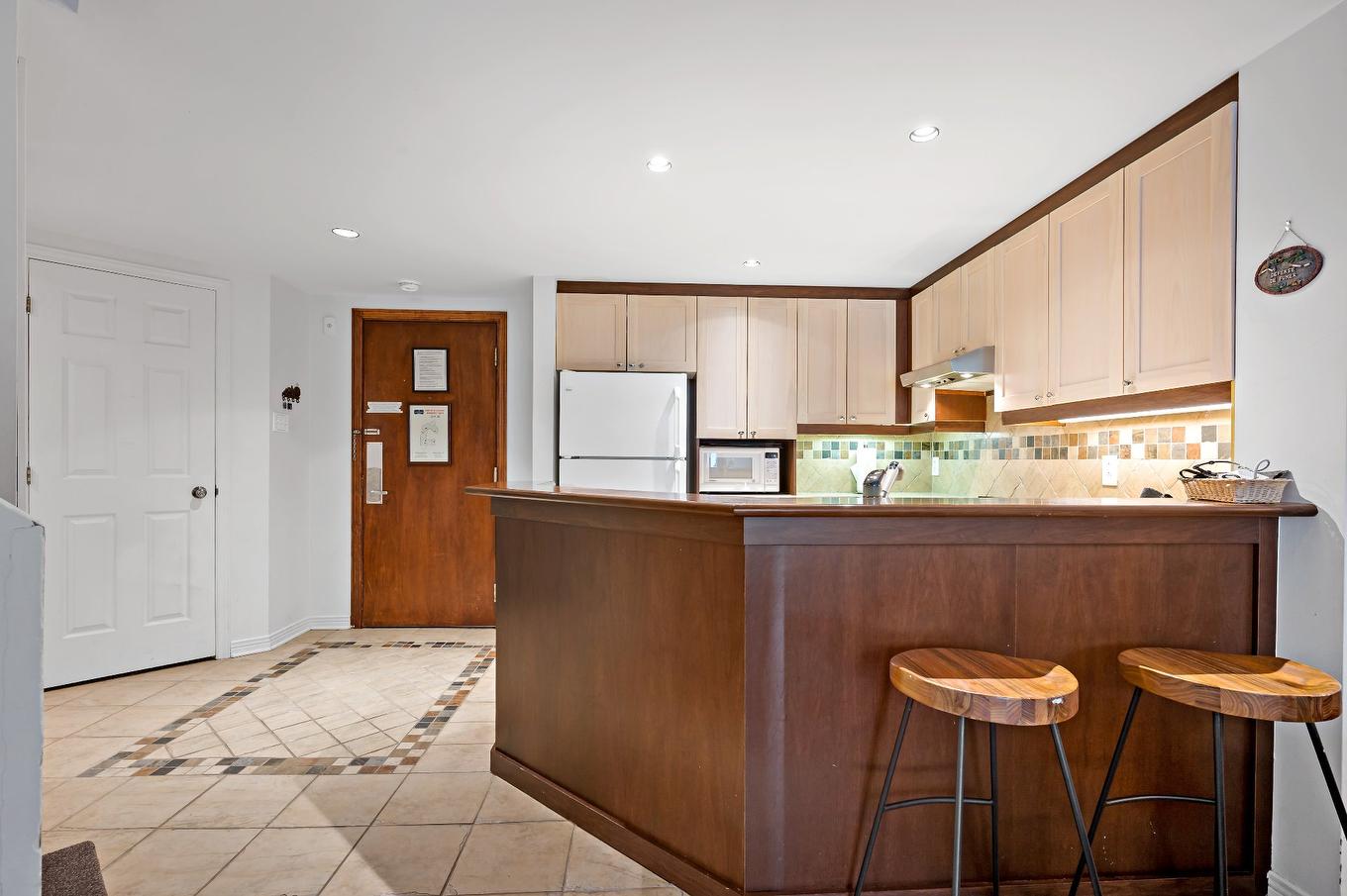 Kitchen - 414/M514-118 Ch. De Kandahar, Mont-Tremblant, QC - Indoor Photo Showing Kitchen