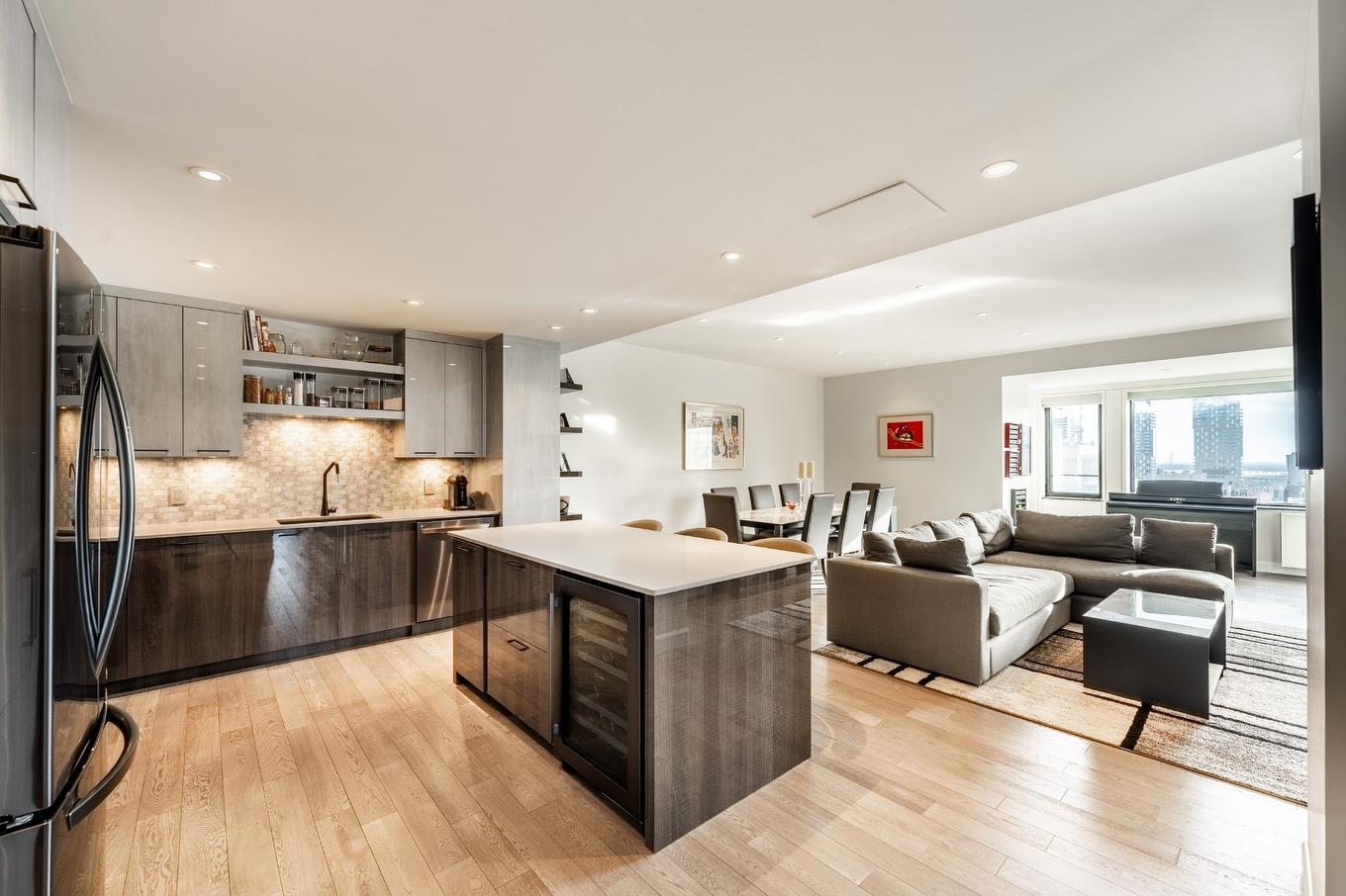Vue d'ensemble - 1606-1455 Rue Sherbrooke O., Montréal (Ville-Marie), QC - Indoor Photo Showing Kitchen With Upgraded Kitchen