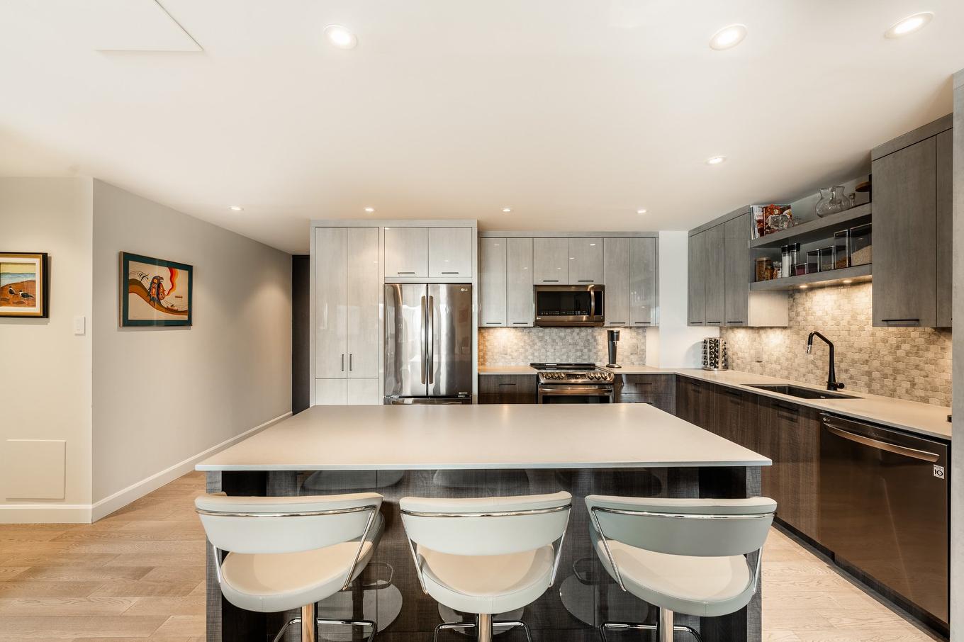 Cuisine - 1606-1455 Rue Sherbrooke O., Montréal (Ville-Marie), QC - Indoor Photo Showing Kitchen With Upgraded Kitchen