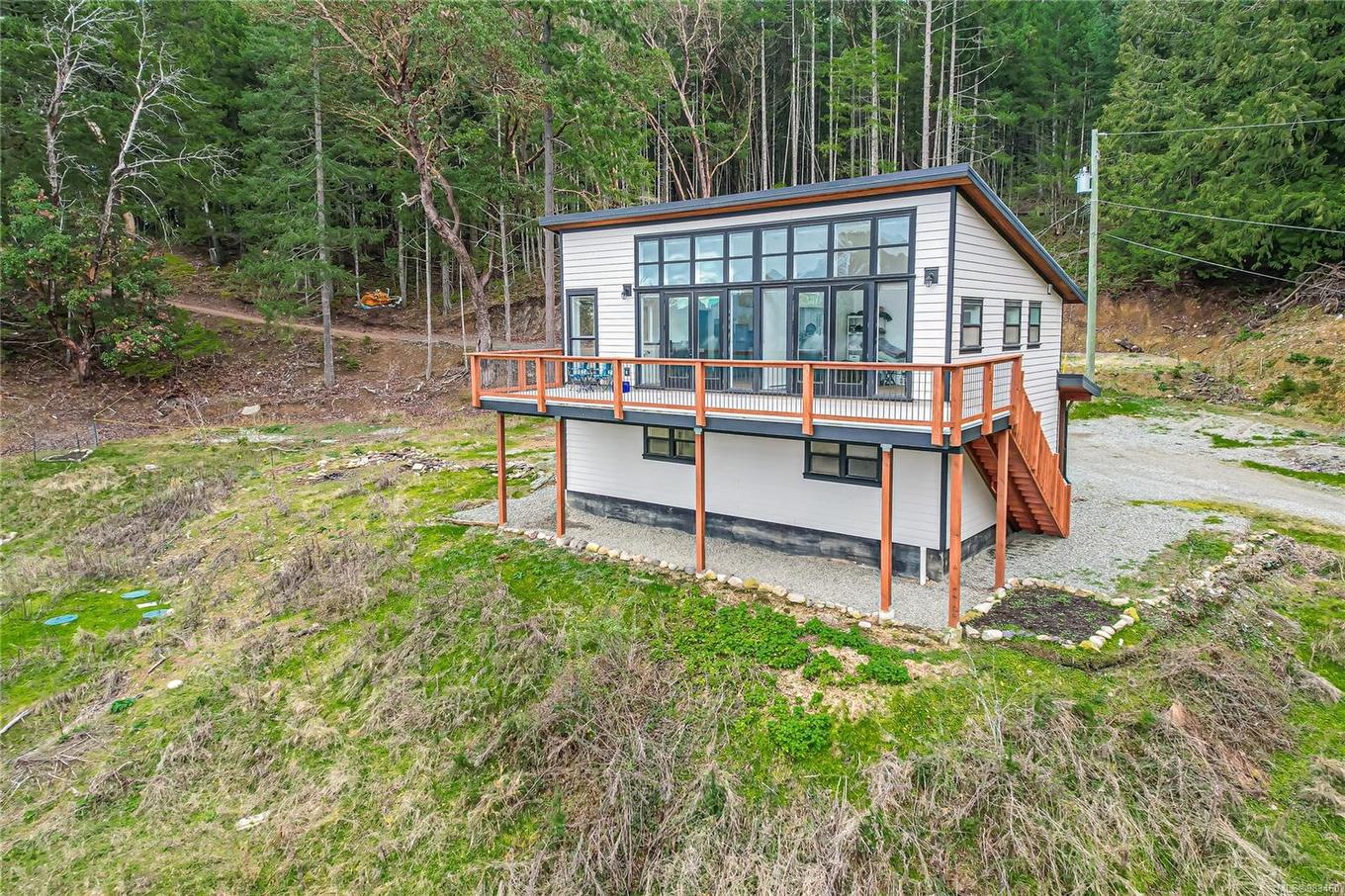 879 Rainbow Rd, Salt Spring, BC