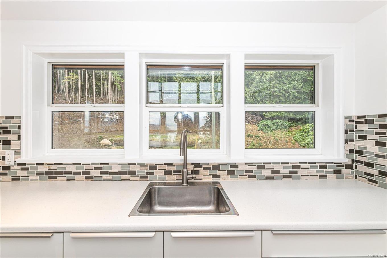 879 Rainbow Rd, Salt Spring, BC